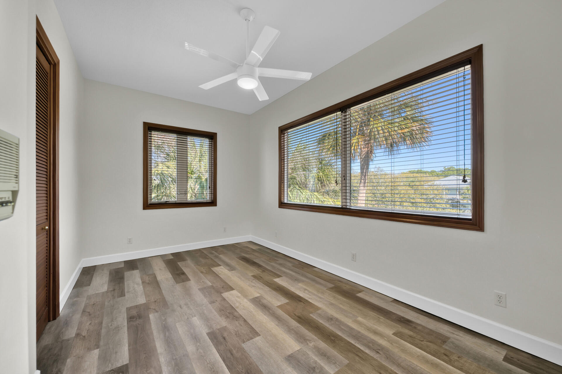 FOREST SHORES - Residential