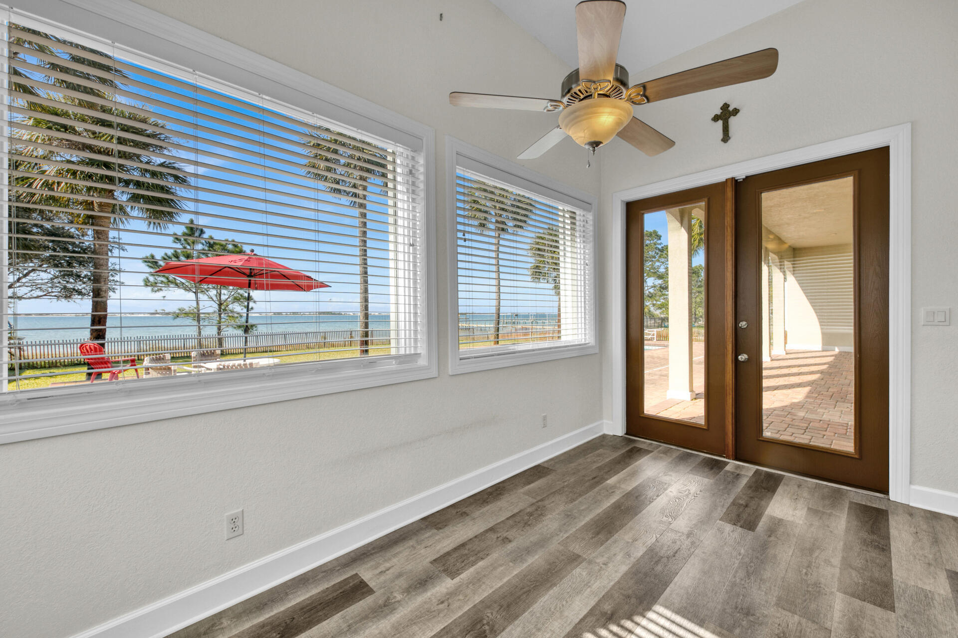 FOREST SHORES - Residential
