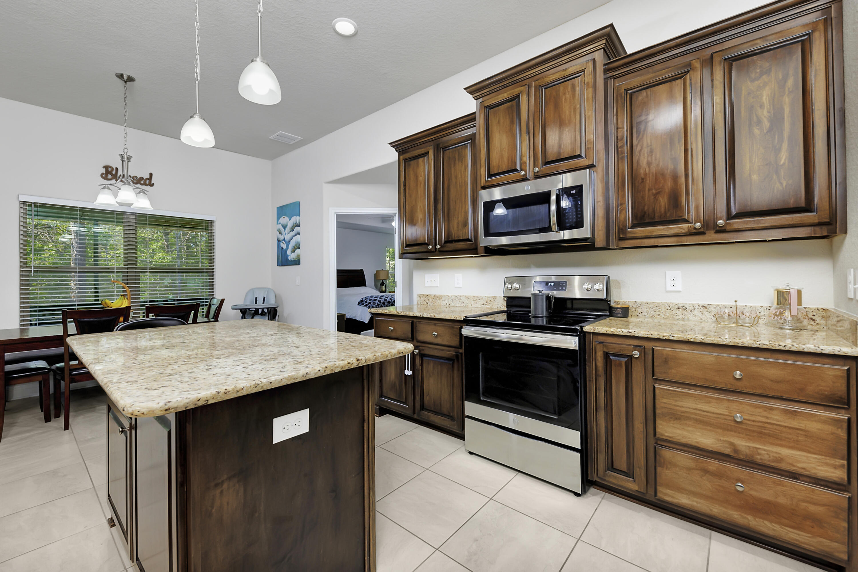 FOX VALLEY - Residential