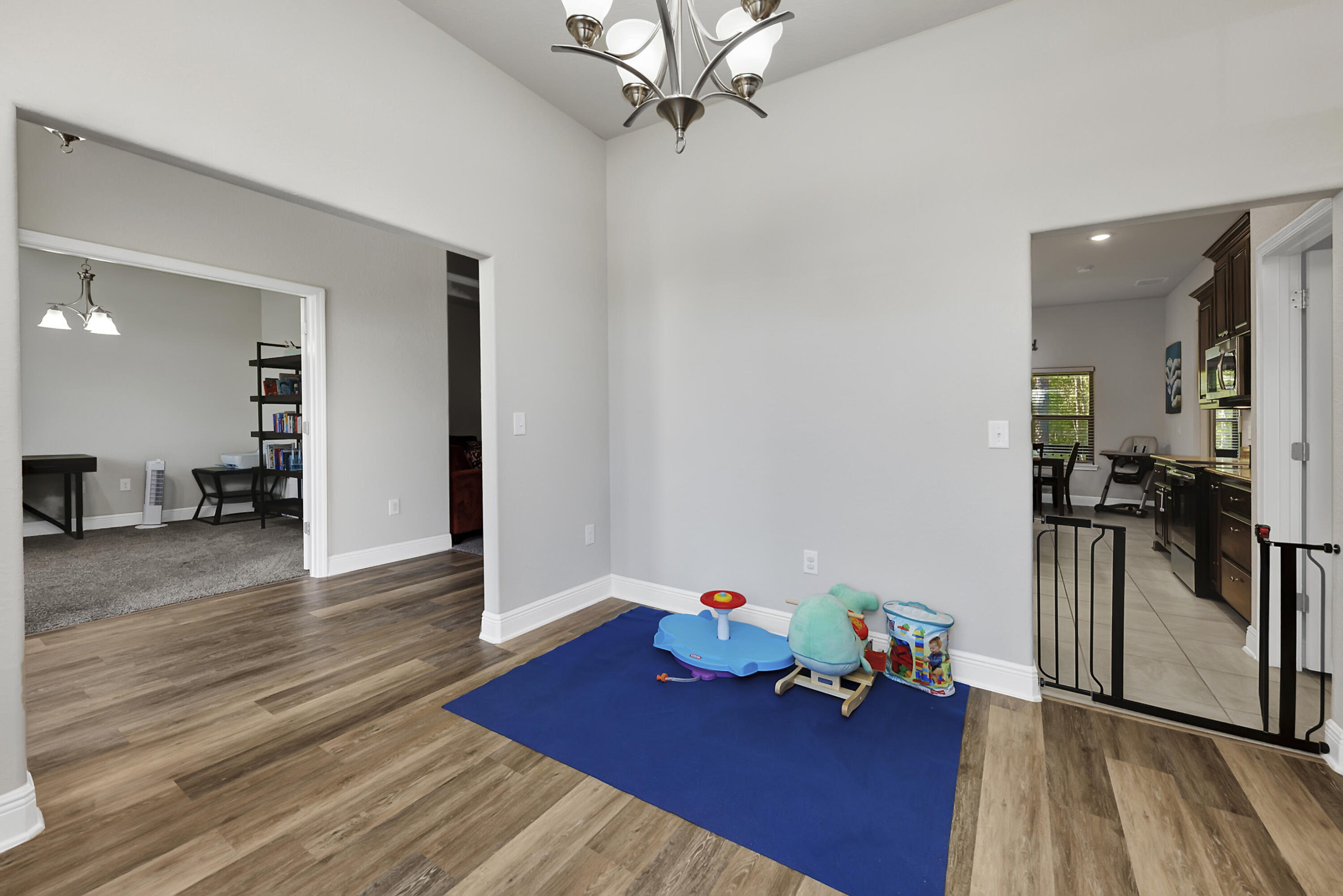 FOX VALLEY - Residential