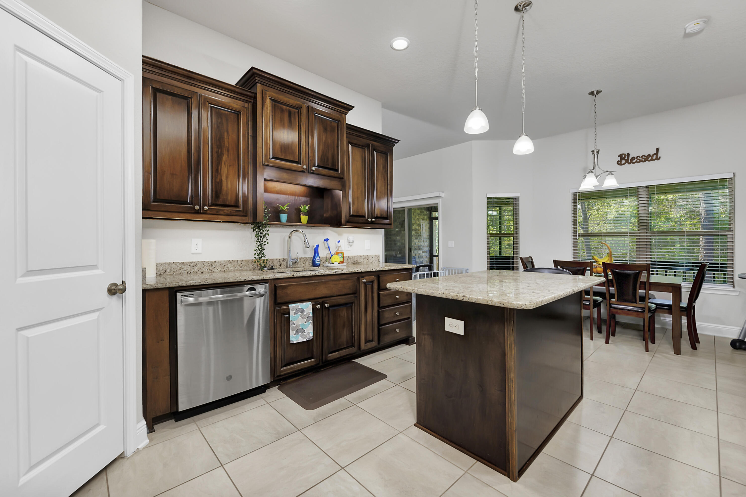 FOX VALLEY - Residential