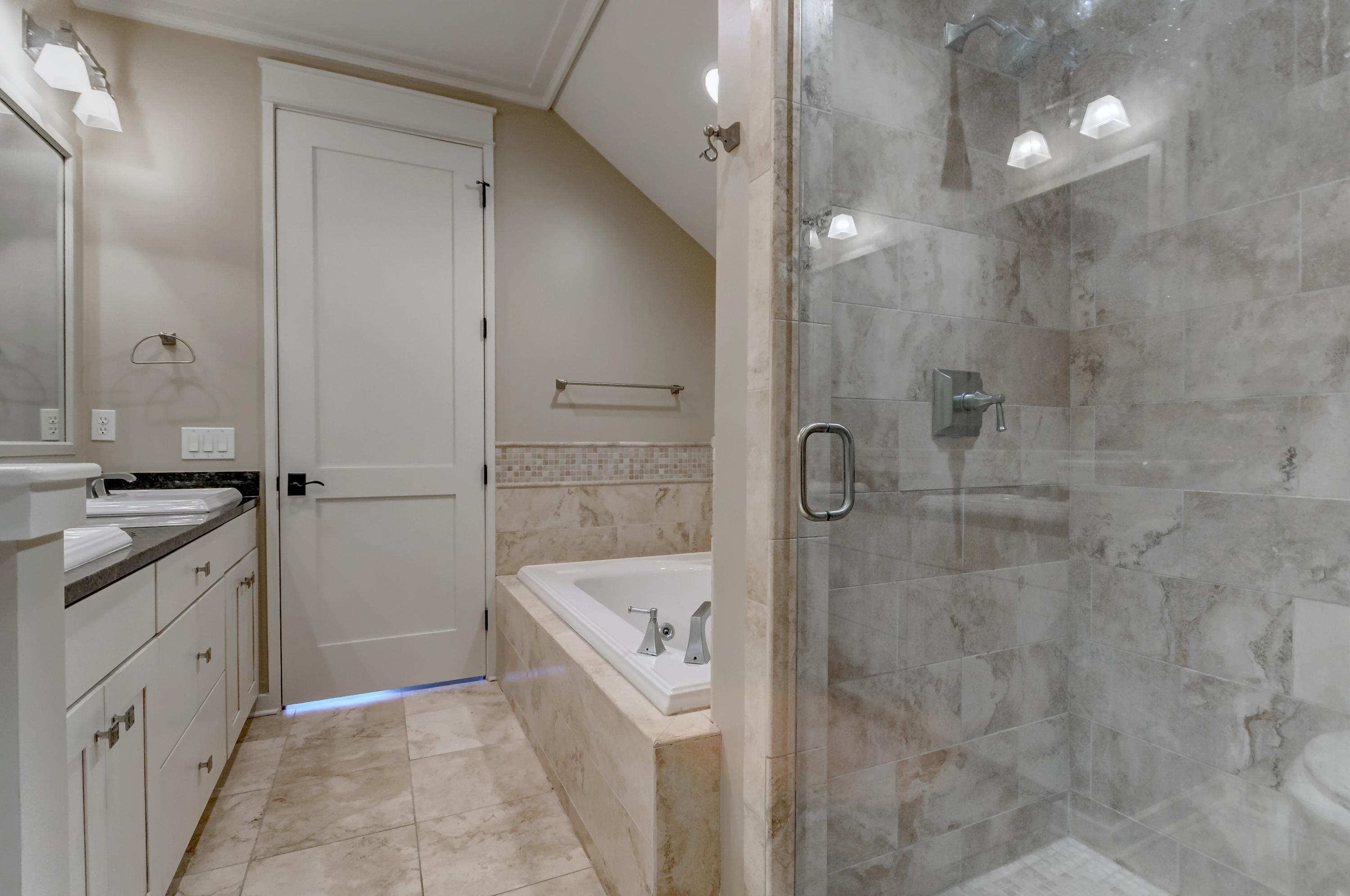 WILD HERON - THE COURTS - Residential