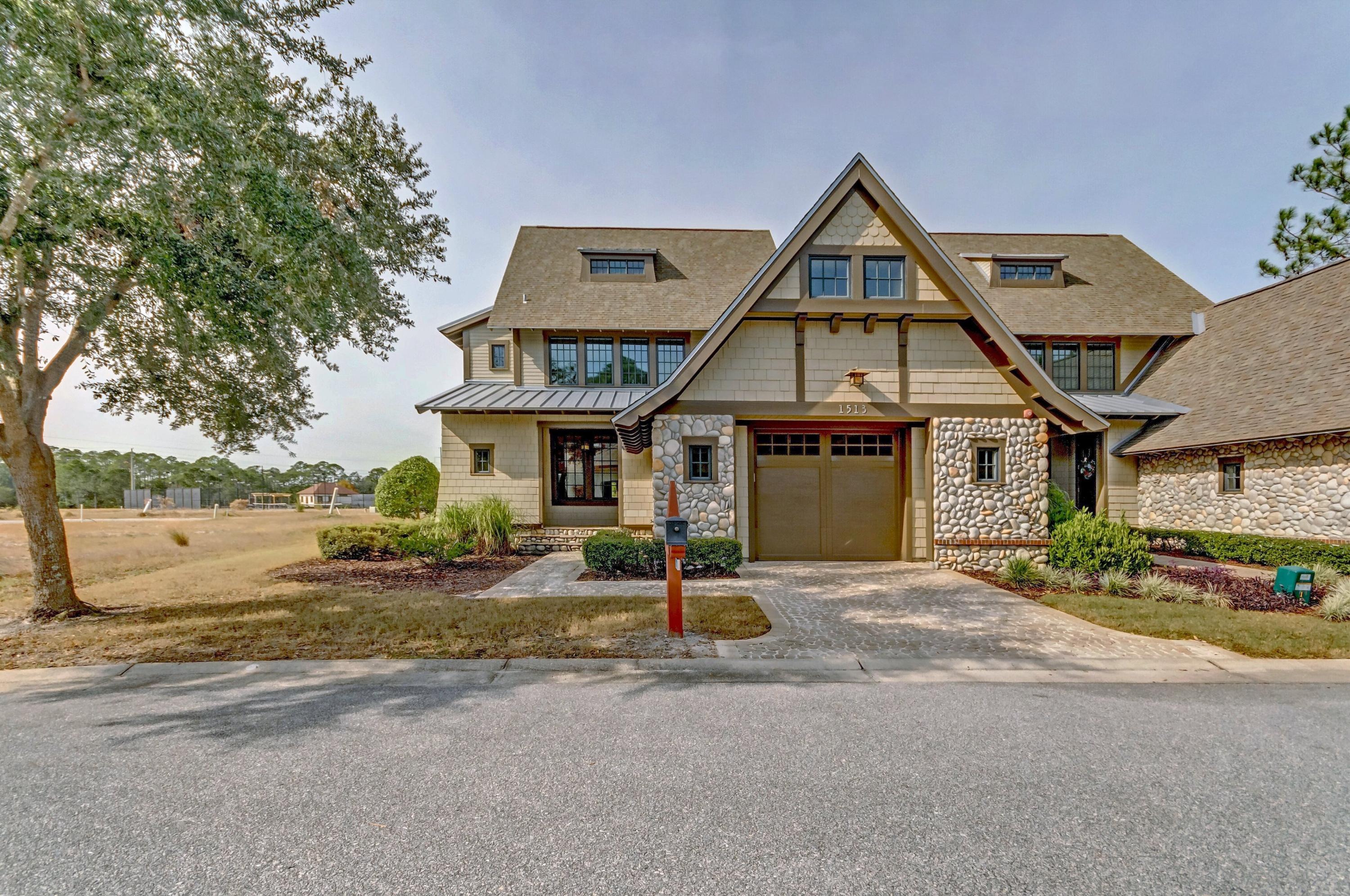 WILD HERON - THE COURTS - Residential