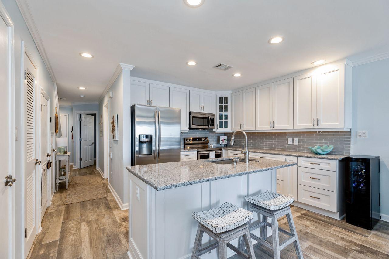 SEASCAPE CONDO PH 7C - Residential