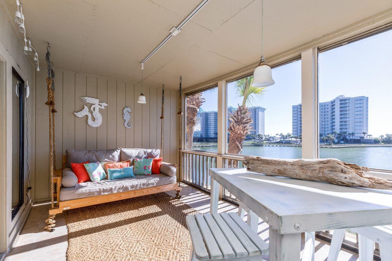 SEASCAPE CONDO PH 7C - Residential
