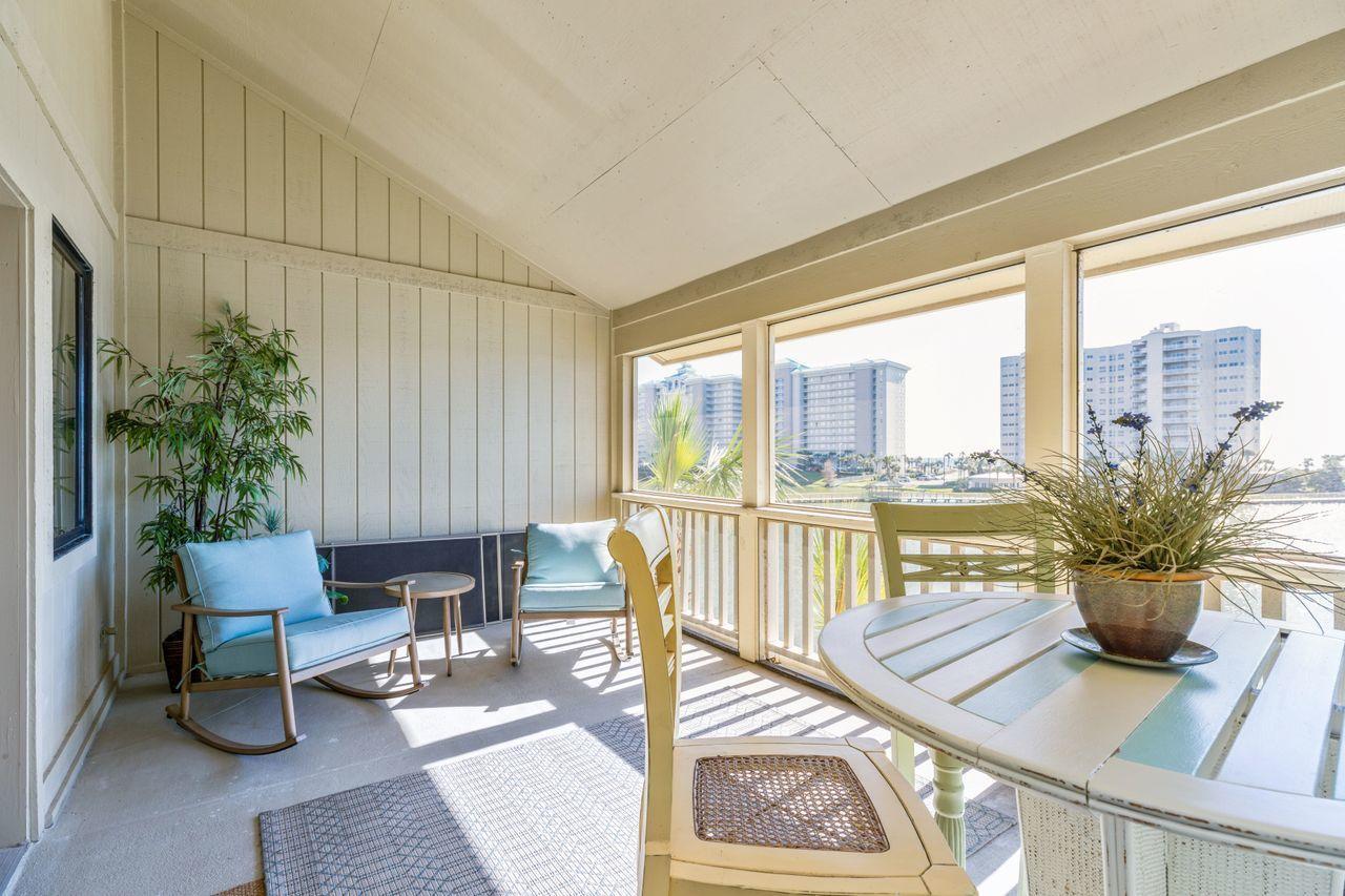 SEASCAPE CONDO PH 7C - Residential