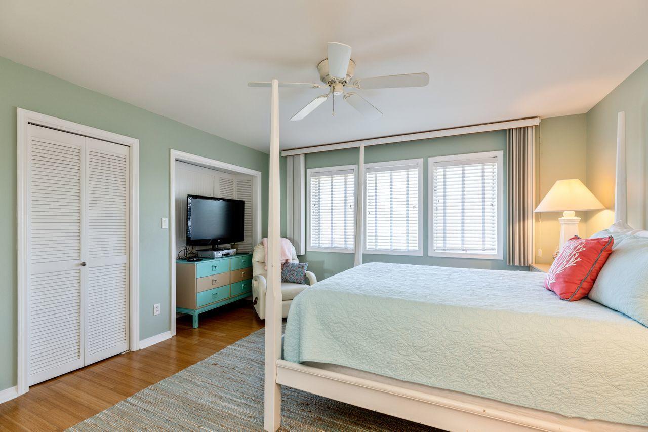 SEASCAPE CONDO PH 7C - Residential