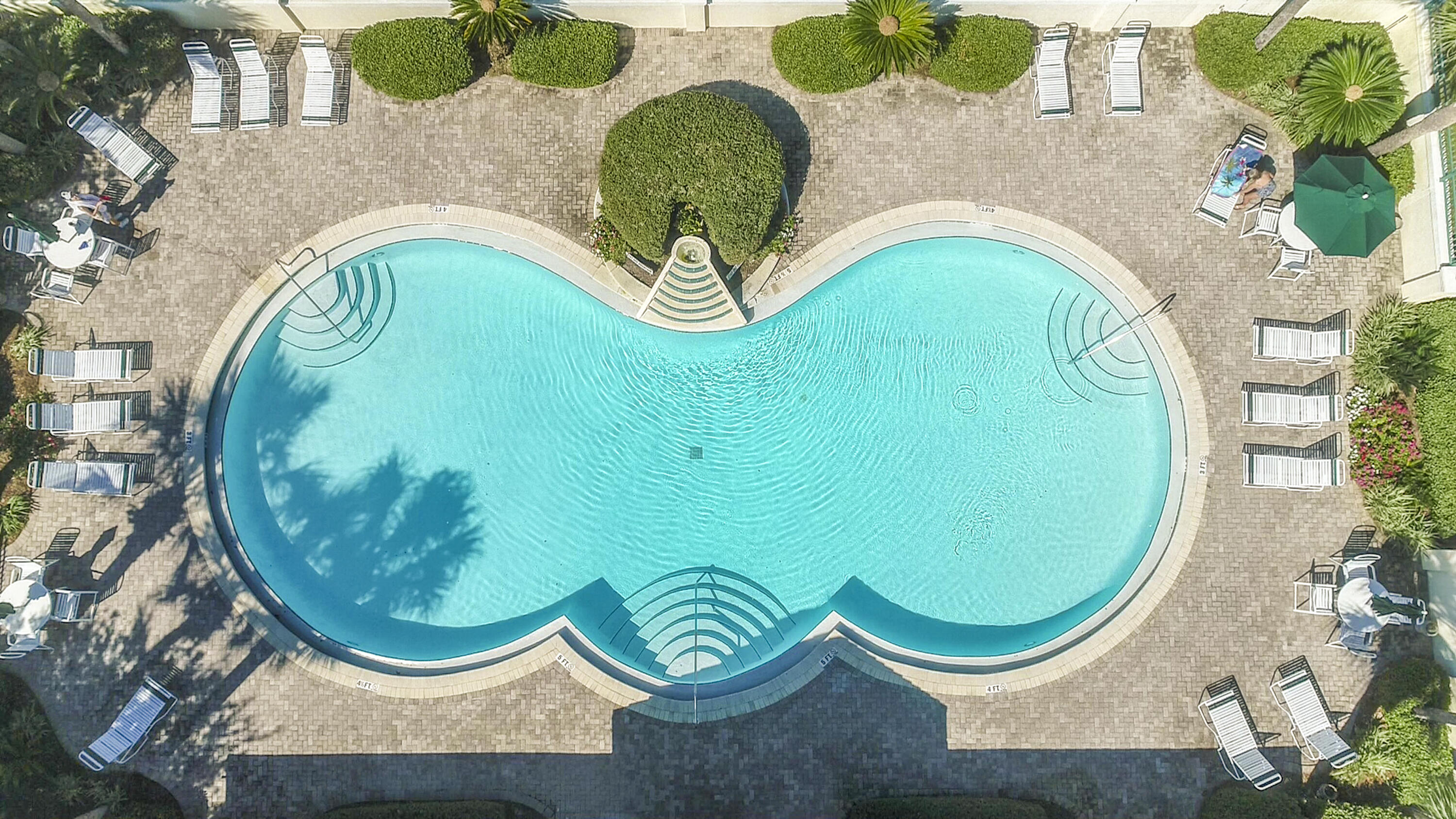 AVALON BEACH ESTATES - Residential