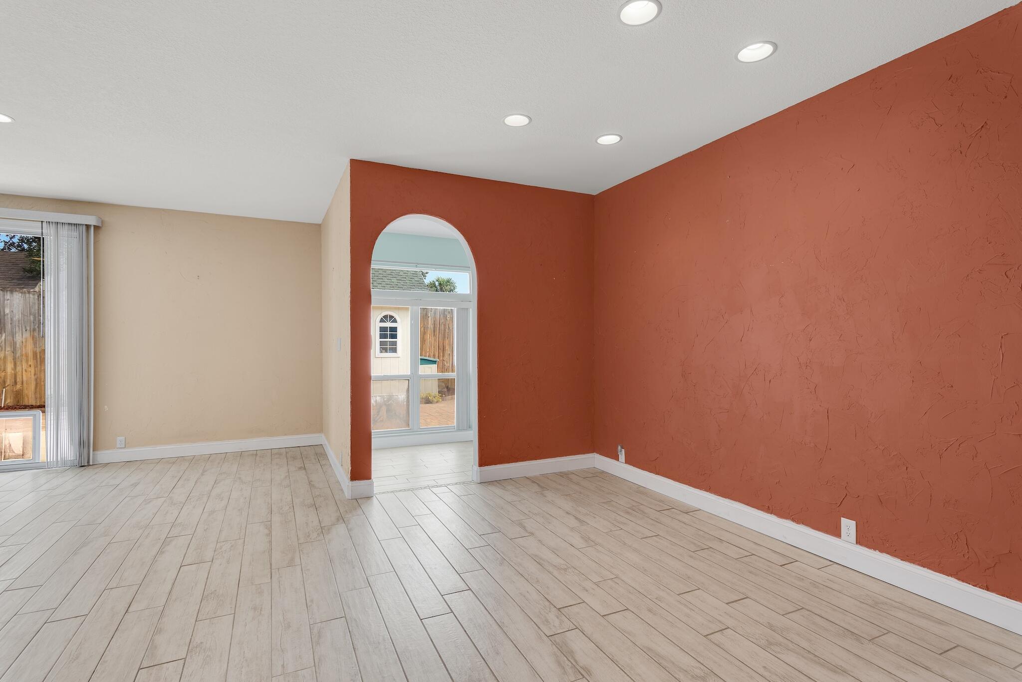 AVALON BEACH ESTATES - Residential