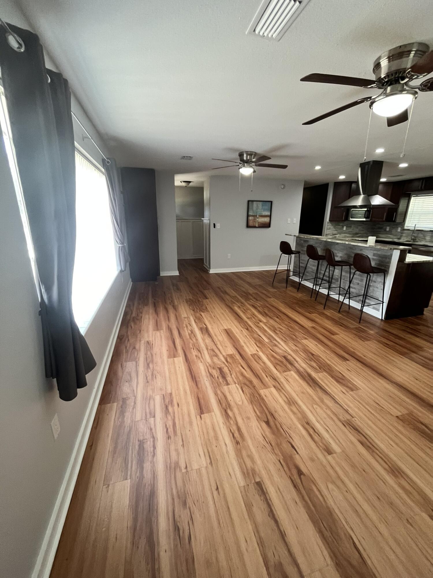 BAYOU WOODS 1ST ADDN - Residential Lease