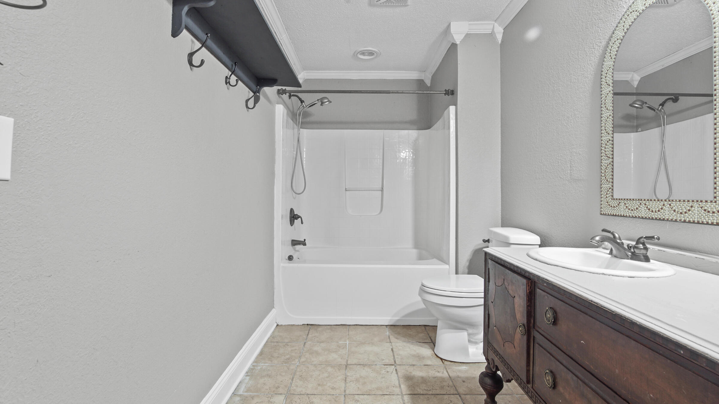 CRESTVIEW HEIGHTS - Residential