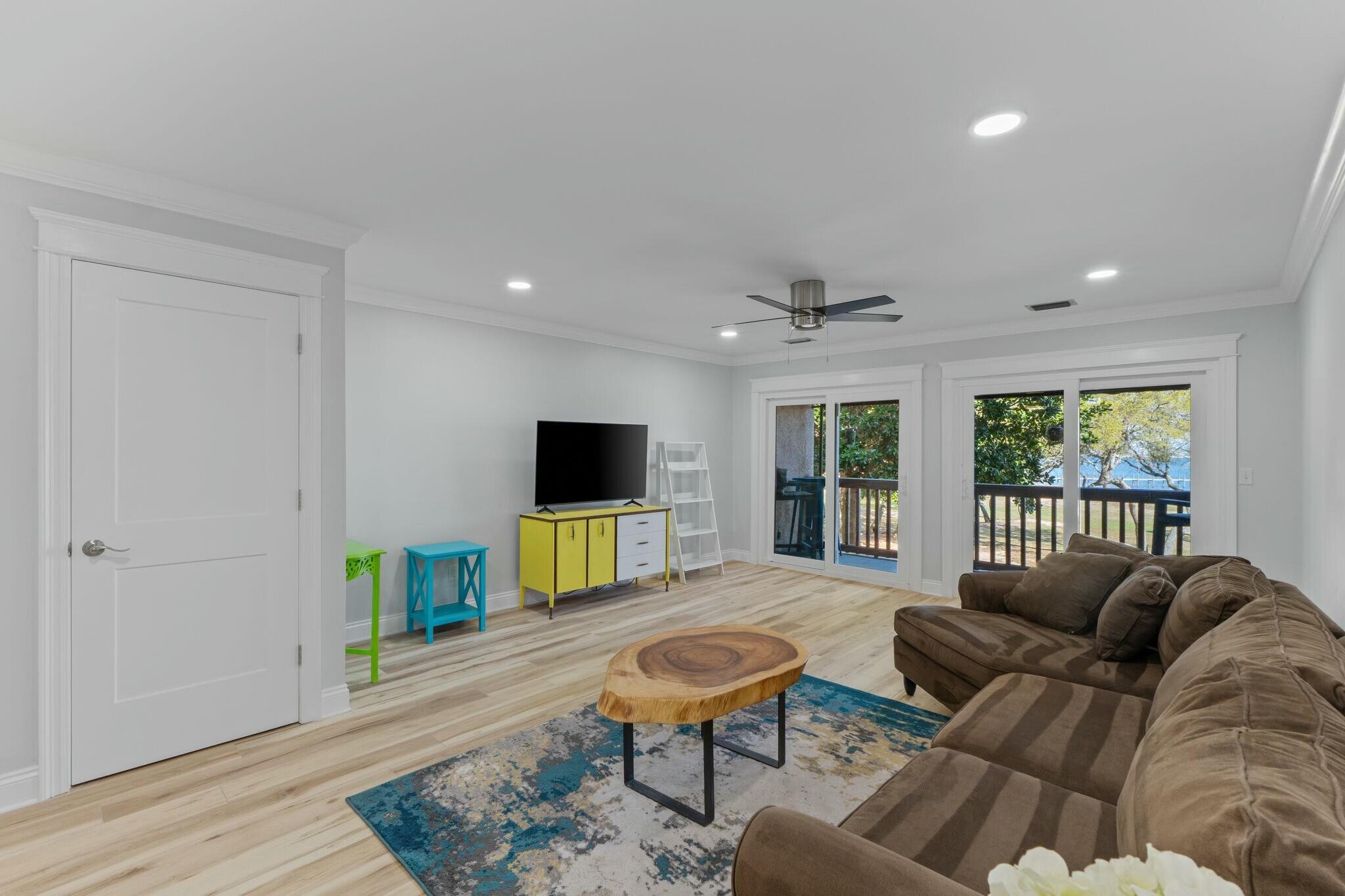 SAFE HARBOUR VILLAGE CONDO - Residential
