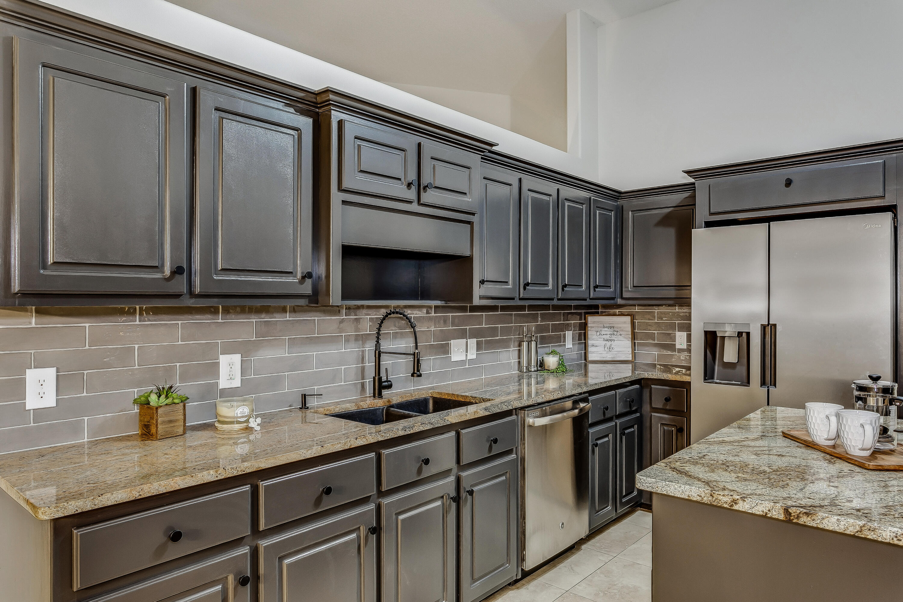 WOODLAWN HEIGHTS - Residential