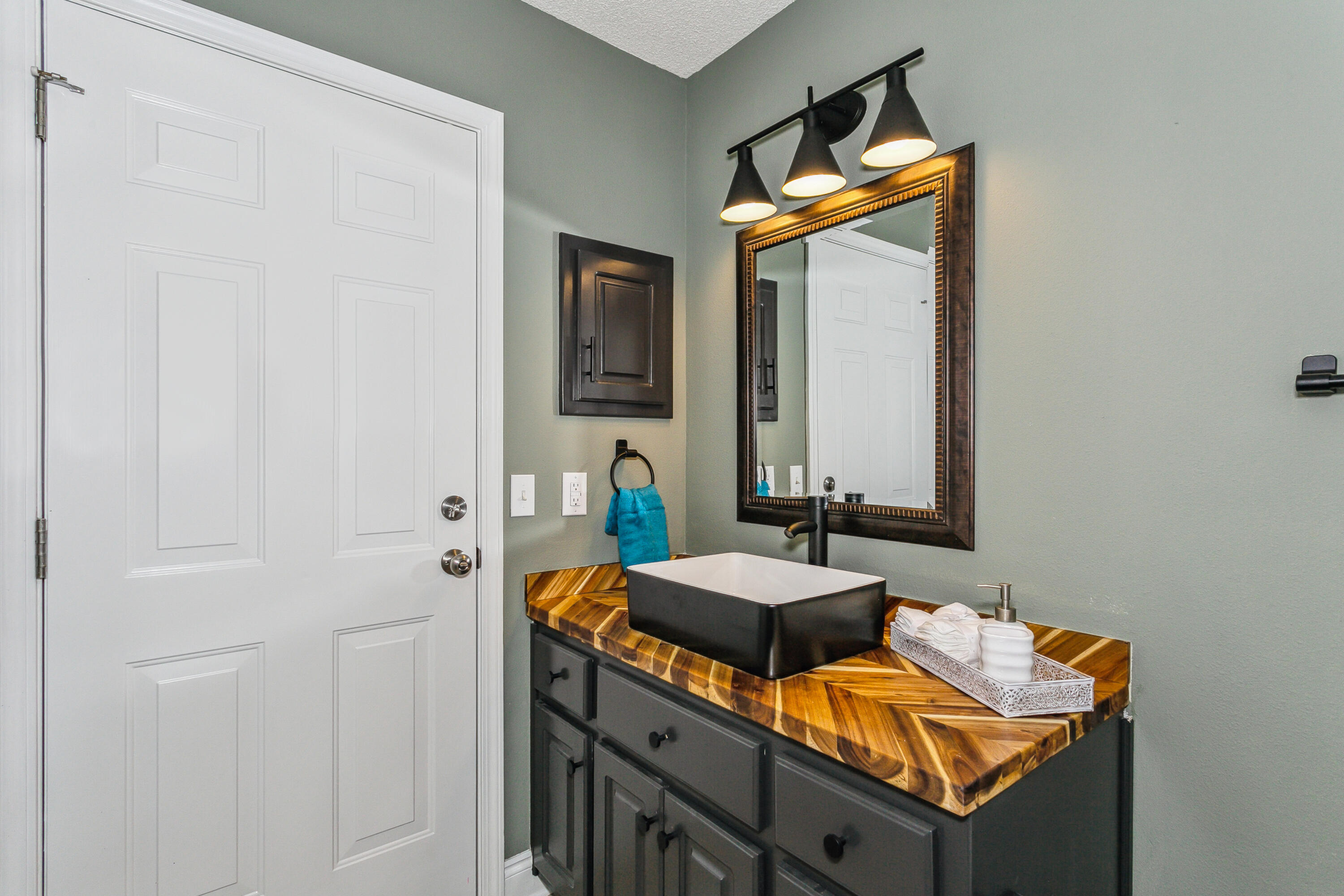 WOODLAWN HEIGHTS - Residential