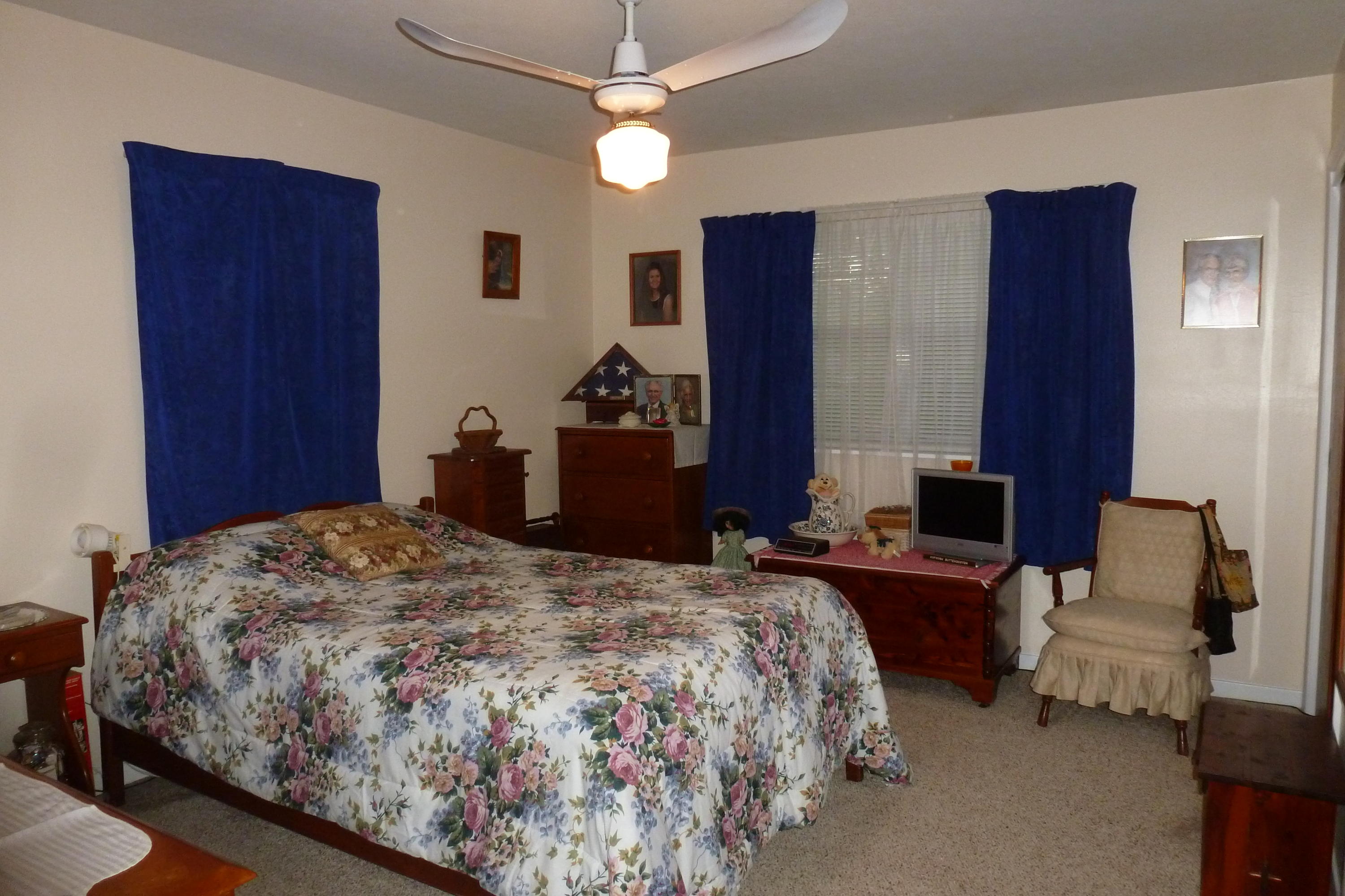 Bayshore Dr - Residential