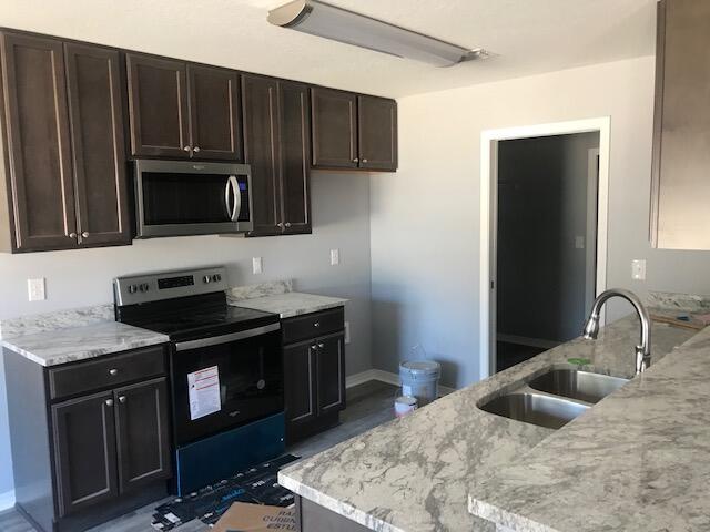 ADAMS POWELL S/D LOT 24 BLK J - Residential