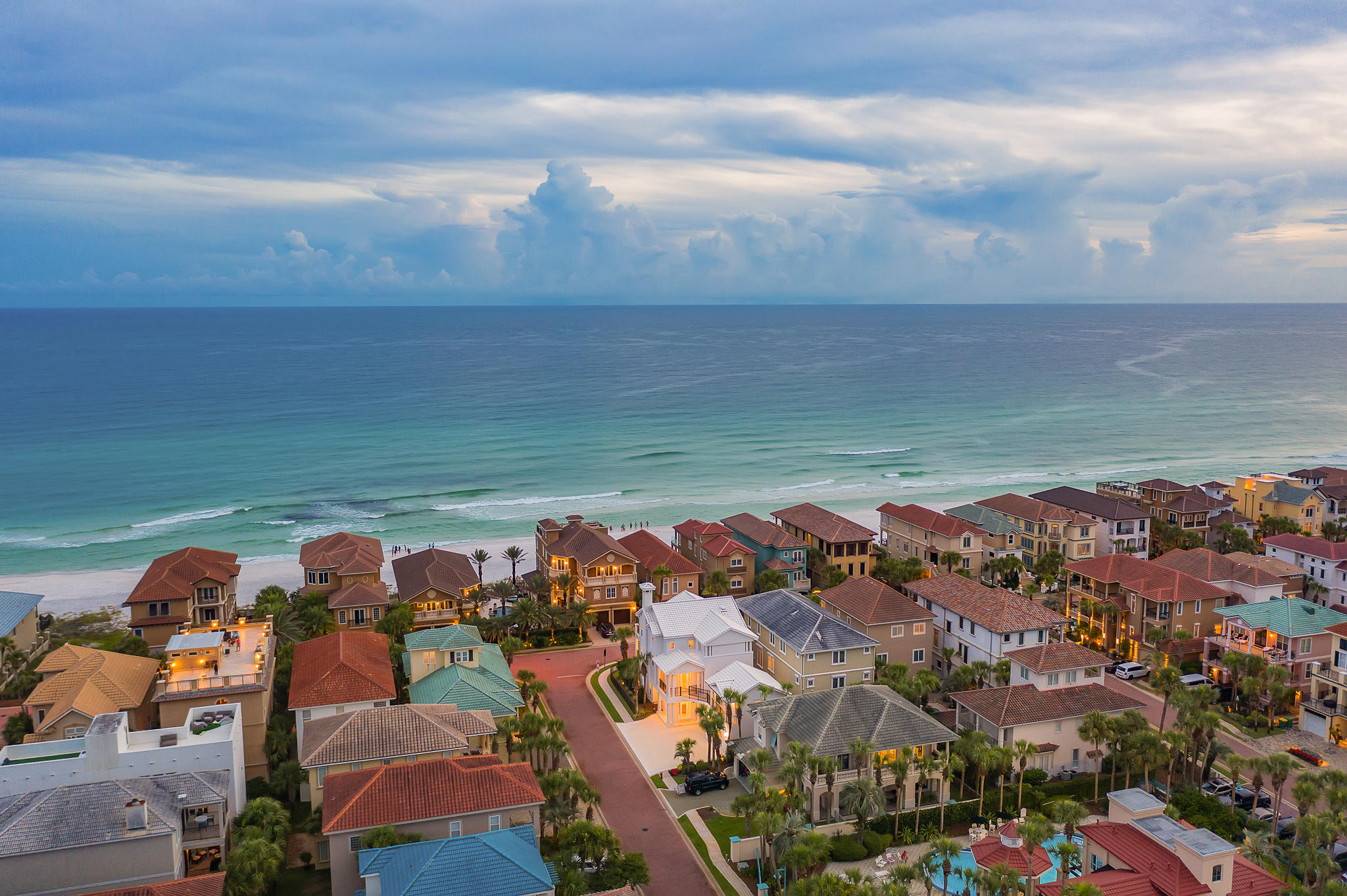 DESTINY BY THE SEA - Residential