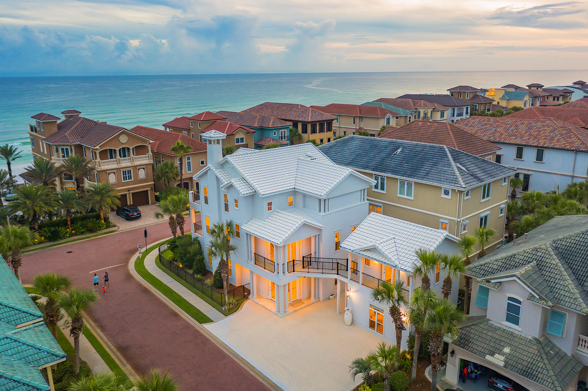 DESTINY BY THE SEA - Residential