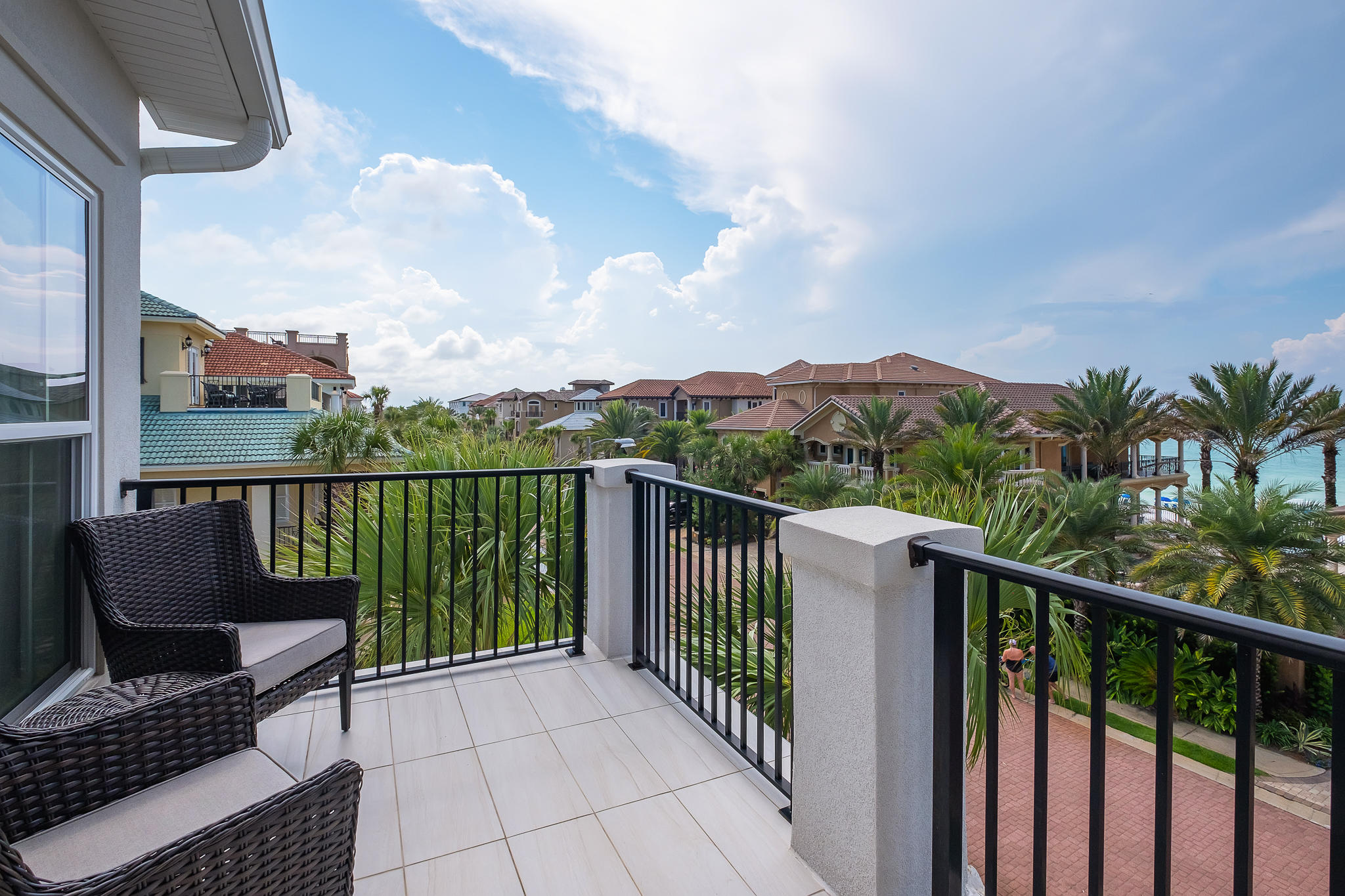 DESTINY BY THE SEA - Residential