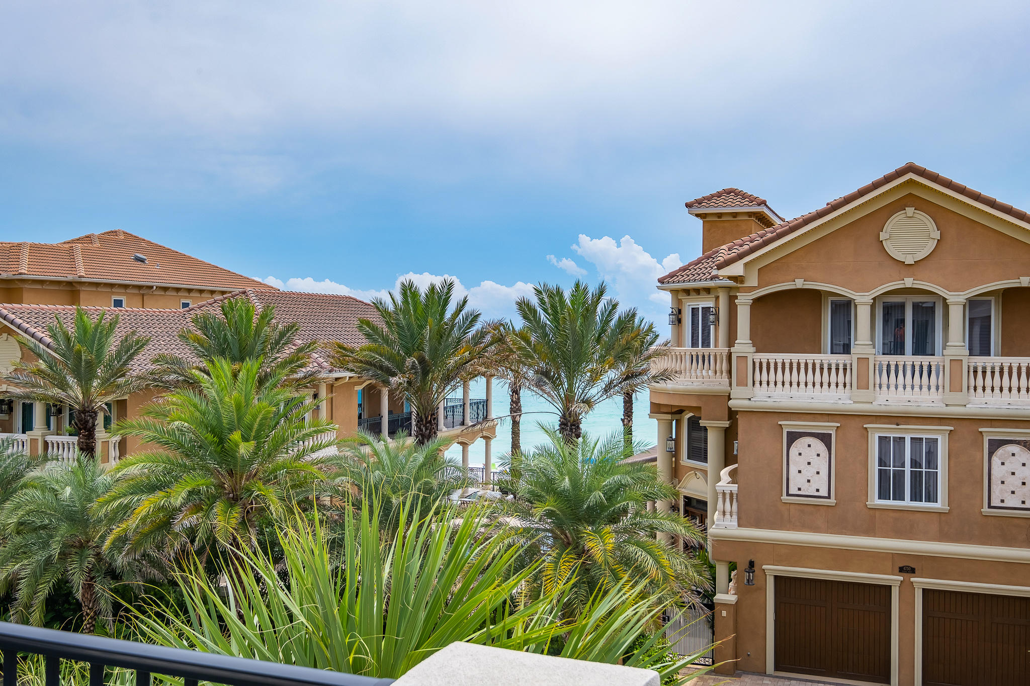 DESTINY BY THE SEA - Residential