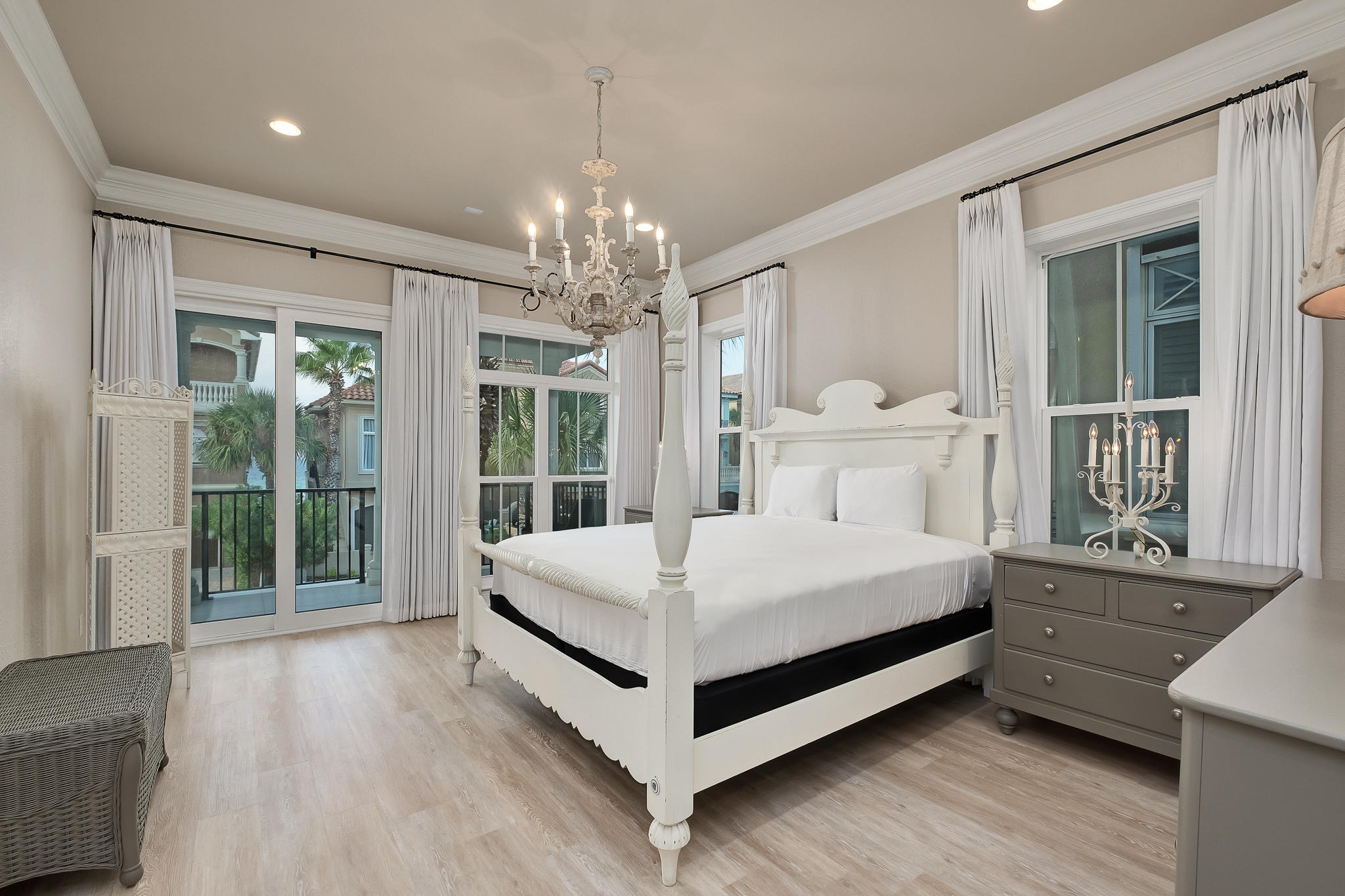 DESTINY BY THE SEA - Residential