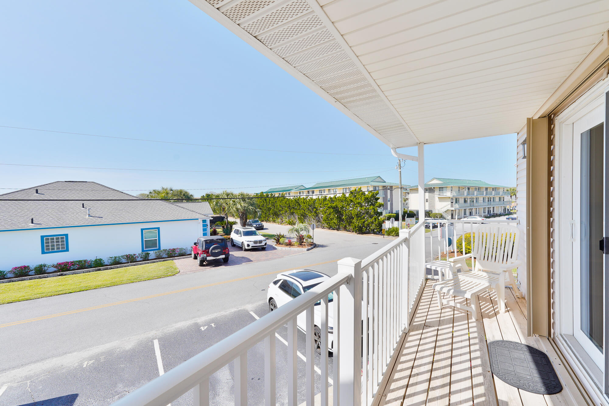 WOODLAND SHORES T/H PH 2 - Residential