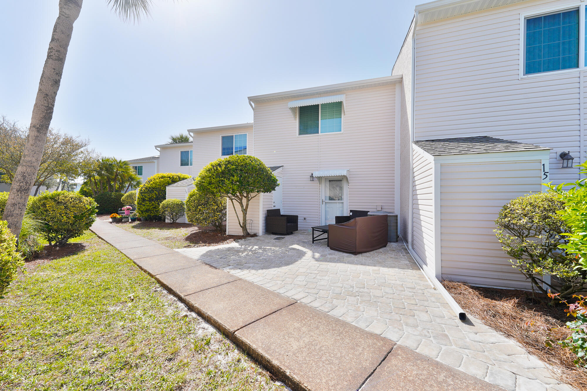 WOODLAND SHORES T/H PH 2 - Residential