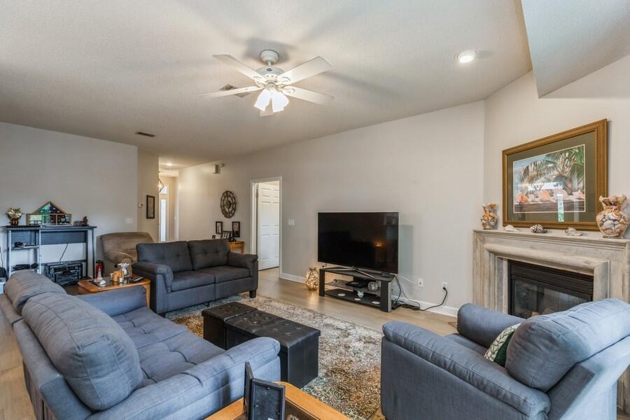 MILLERS RUN AT BLUEWATER BAY - Residential