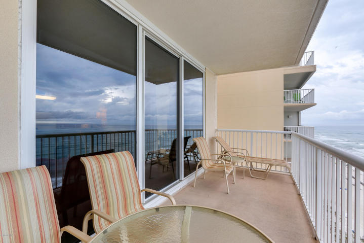 MAJESTIC BEACH TOWERS I - Residential