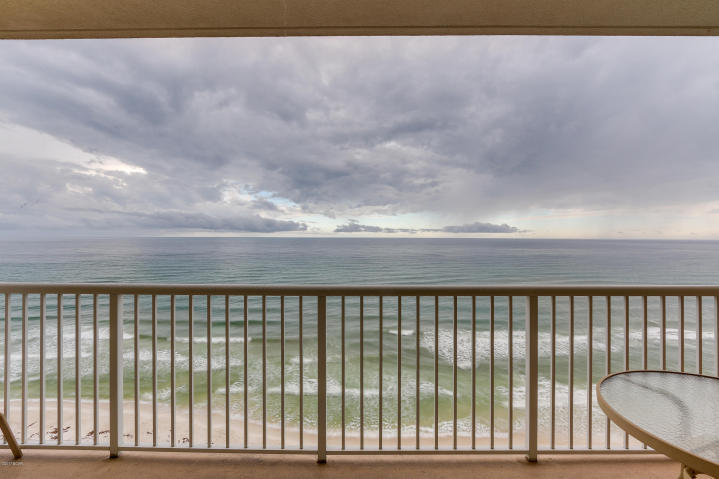 MAJESTIC BEACH TOWERS I - Residential