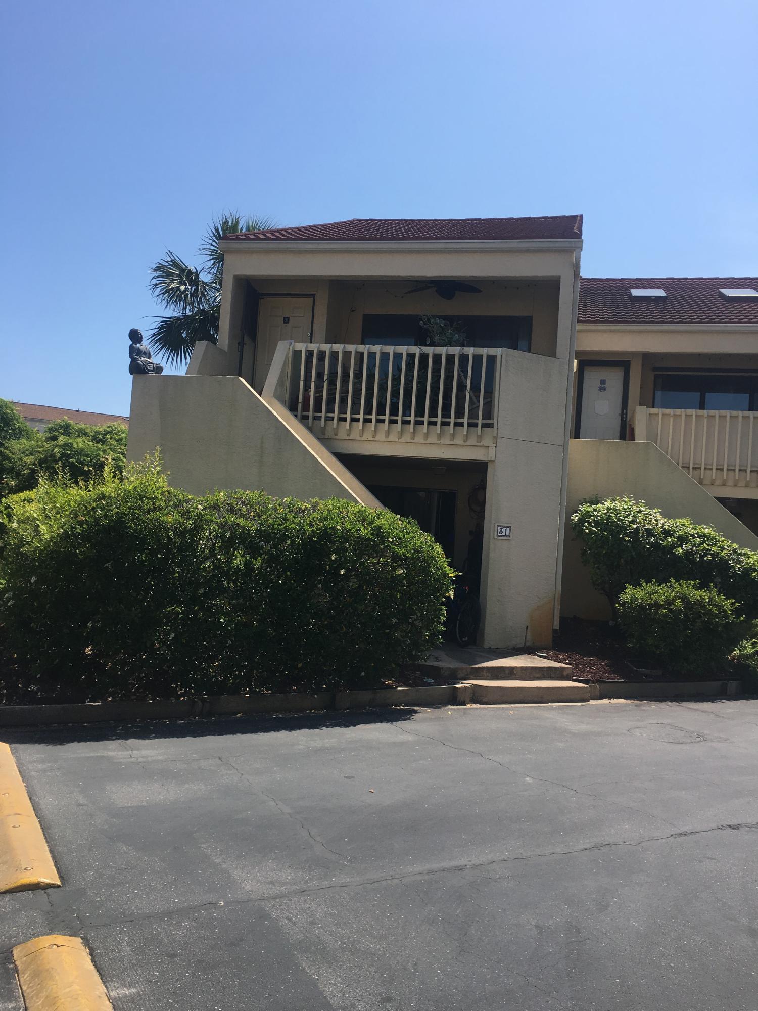 CLIPPER COVE T/H - Residential