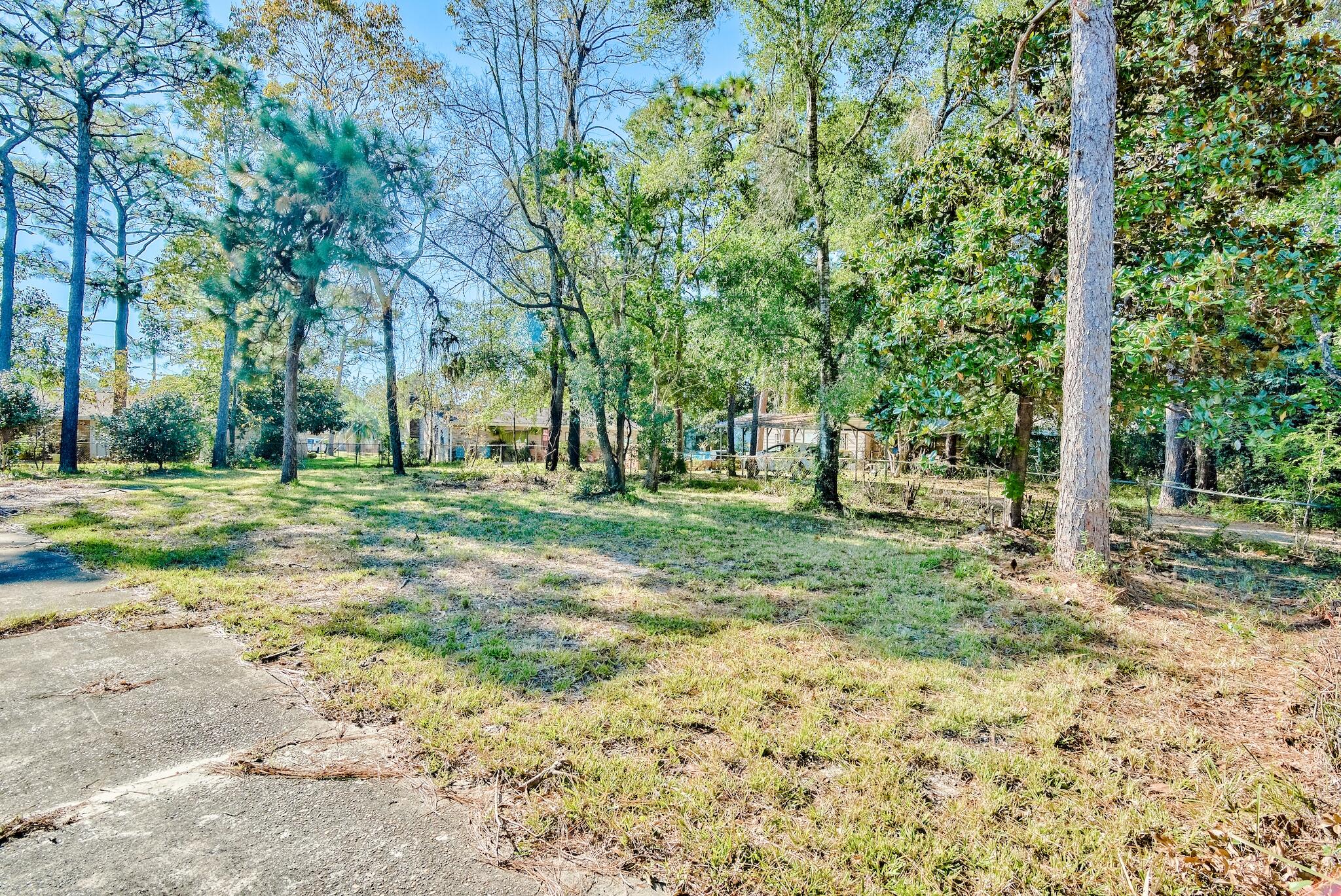 WILDWOOD PARK S/D LOT 6 BLK 2 - Land