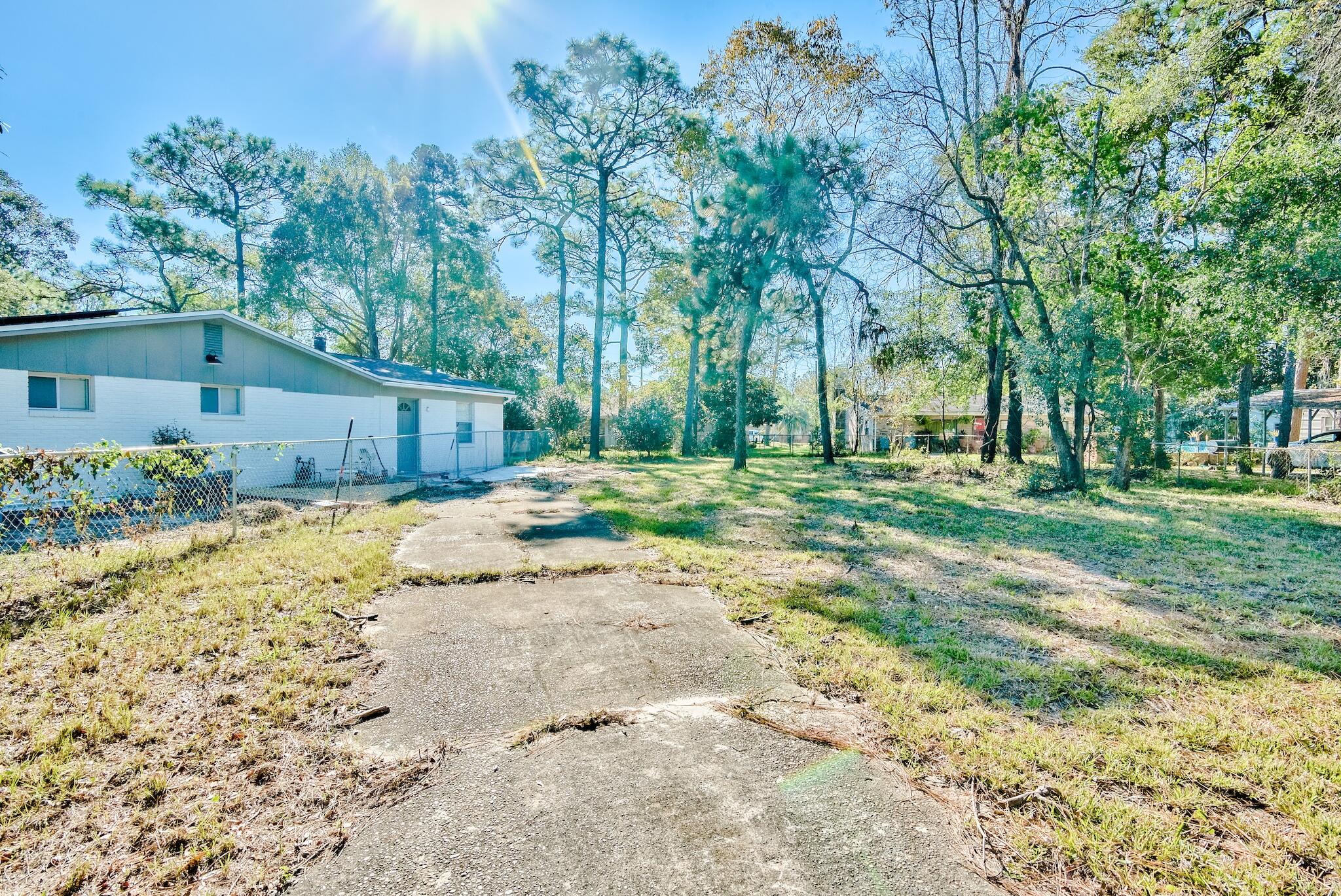 WILDWOOD PARK S/D LOT 6 BLK 2 - Land