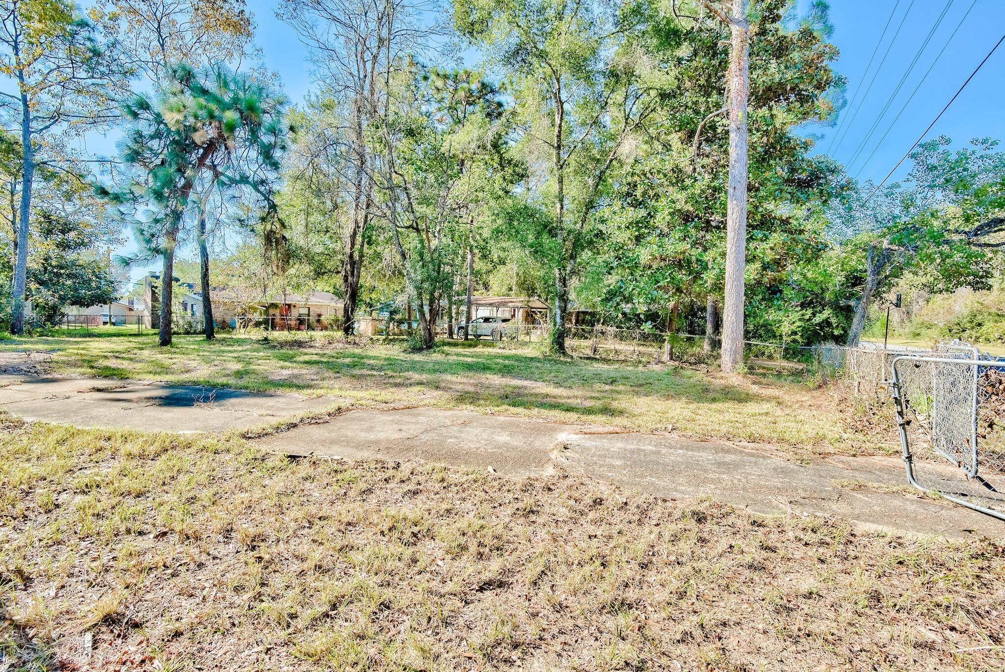 WILDWOOD PARK S/D LOT 6 BLK 2 - Land