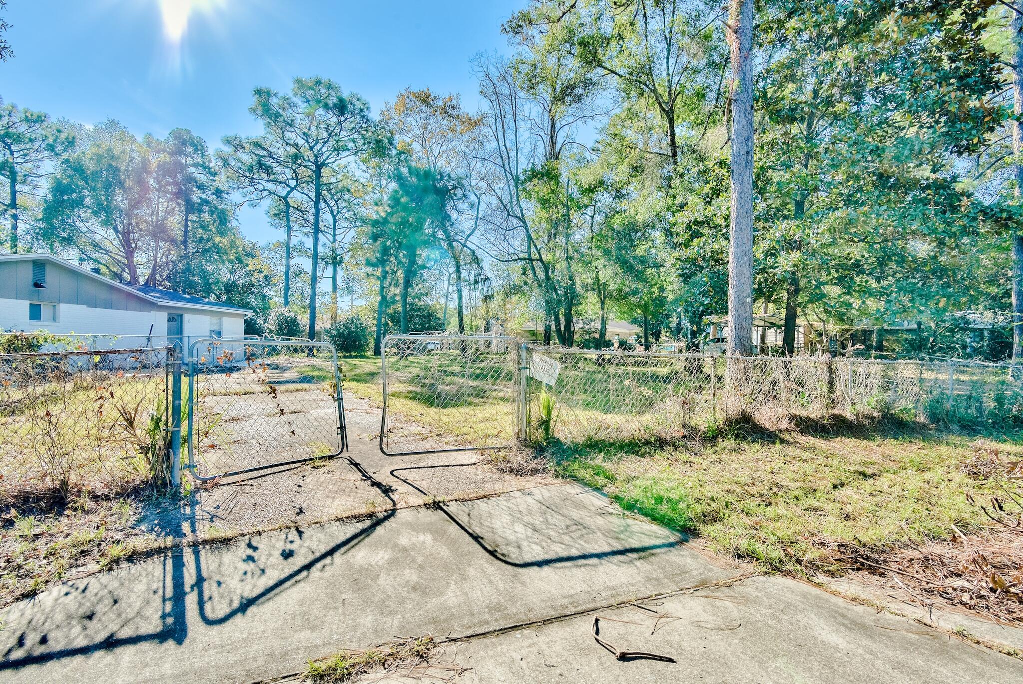 WILDWOOD PARK S/D LOT 6 BLK 2 - Land