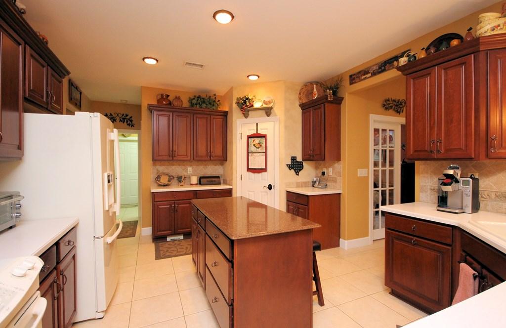 BAYSHORE PLACE PH 3 - Residential