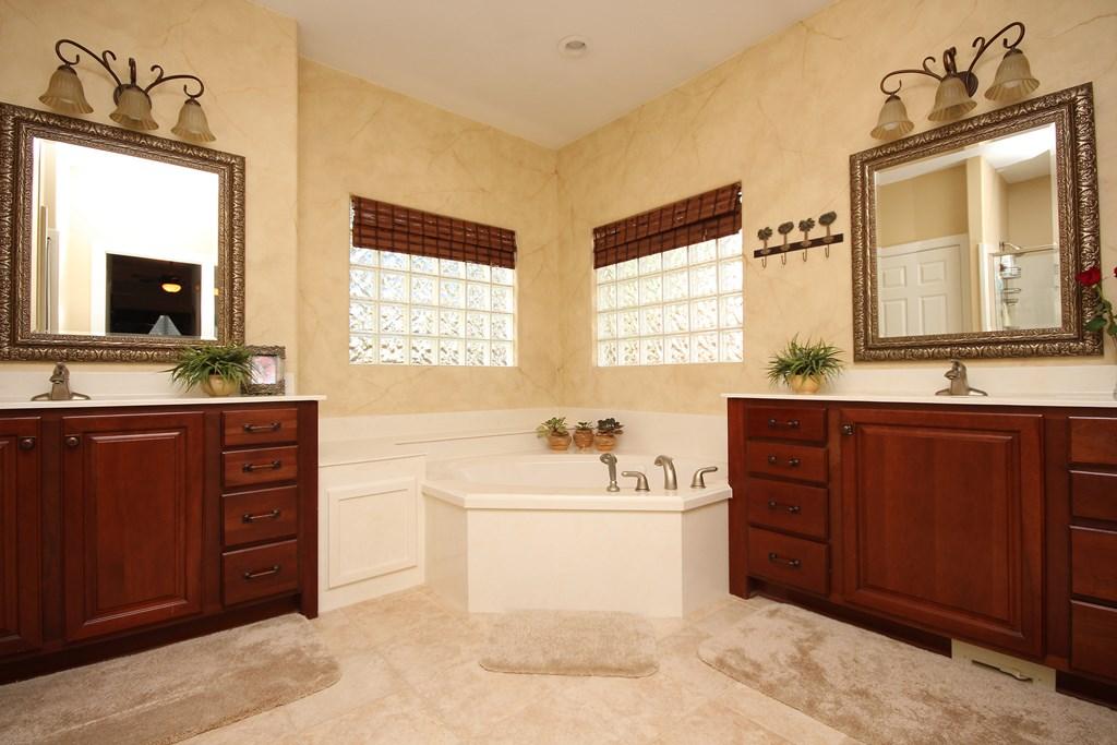 BAYSHORE PLACE PH 3 - Residential