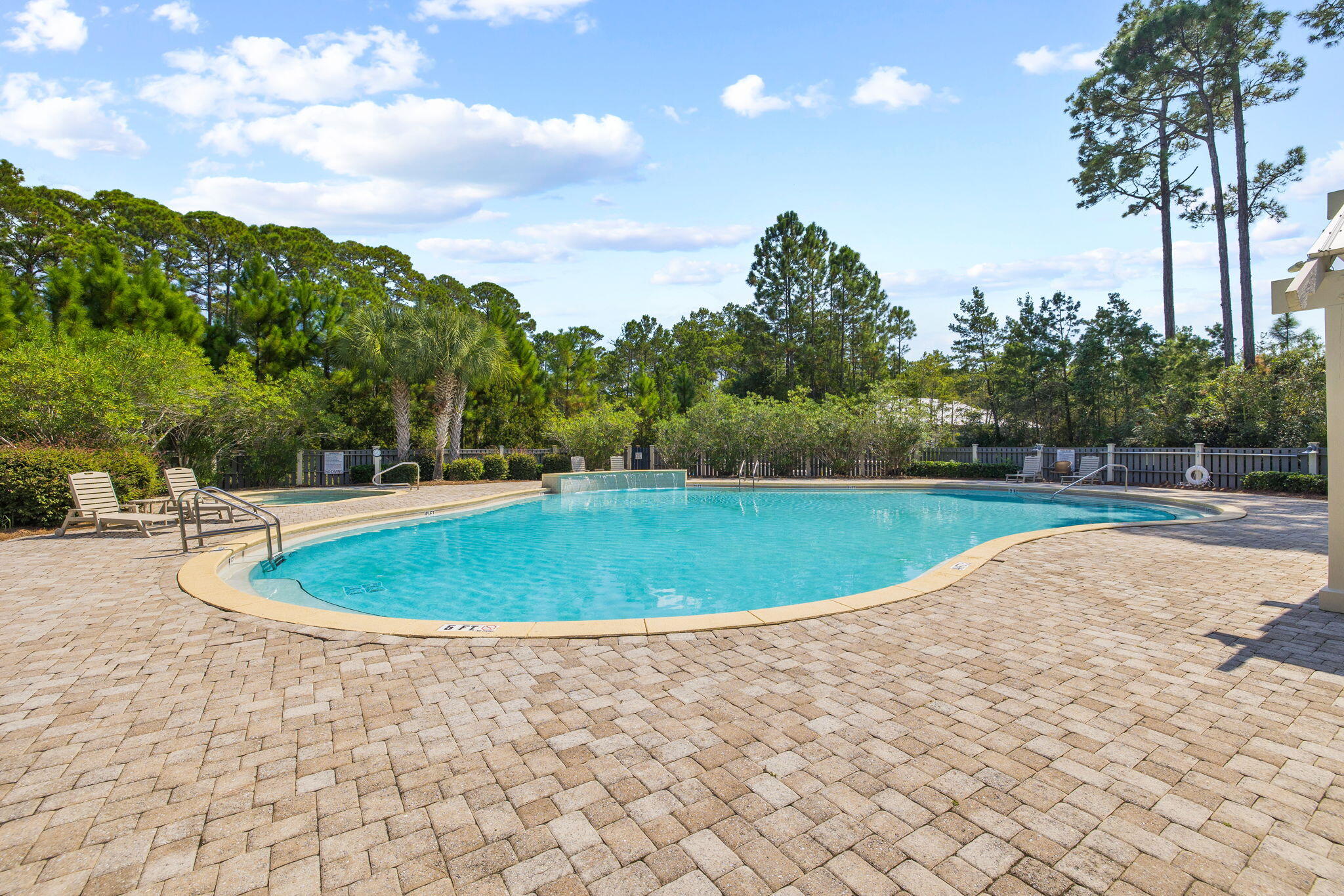 GRAYTON BAYOU - Residential