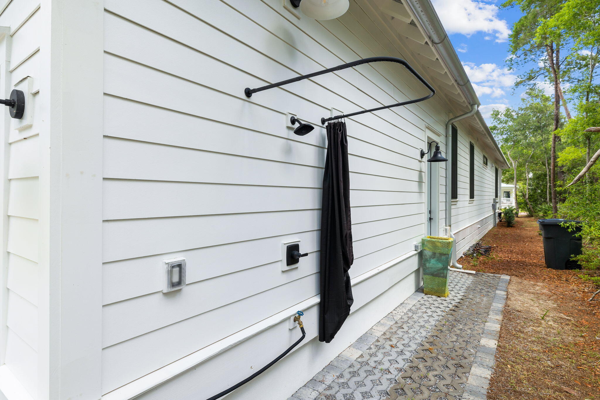 GRAYTON BAYOU - Residential