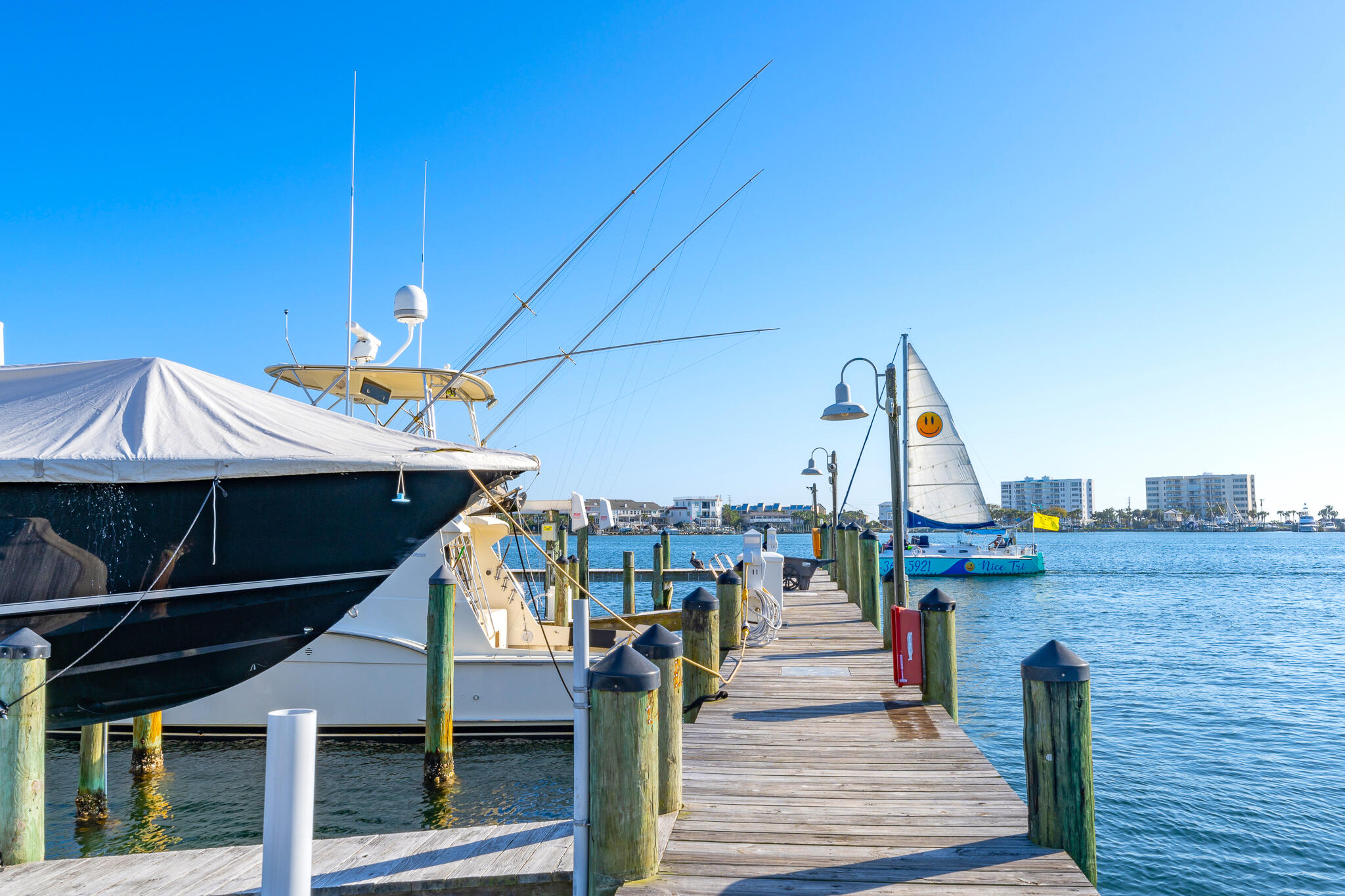 DESTIN YACHT CLUB - Residential