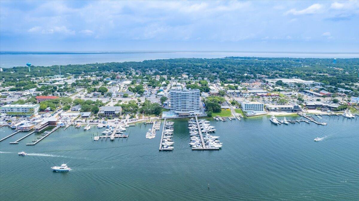 DESTIN YACHT CLUB - Residential