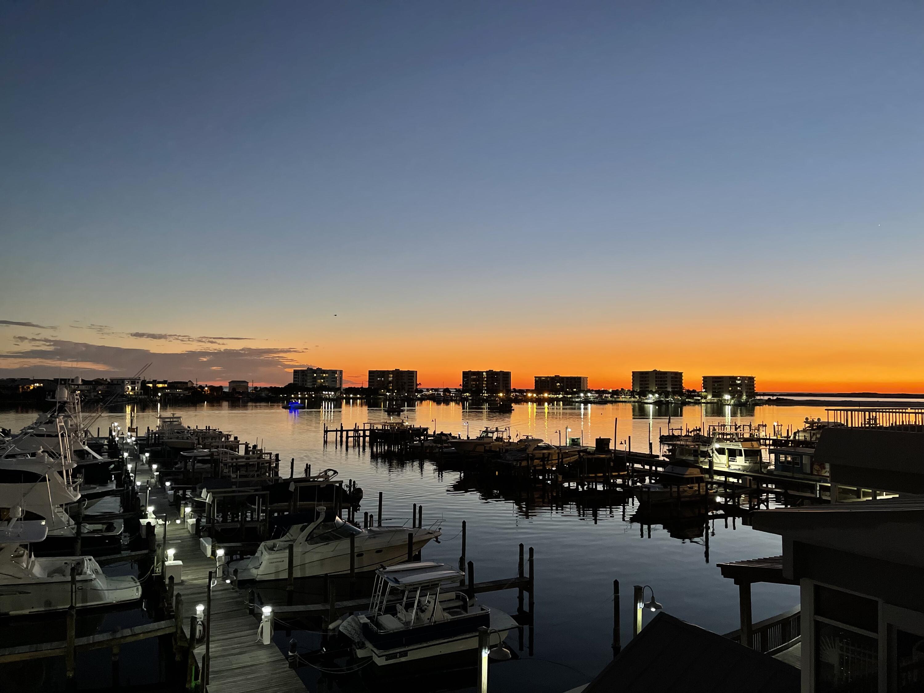 DESTIN YACHT CLUB - Residential
