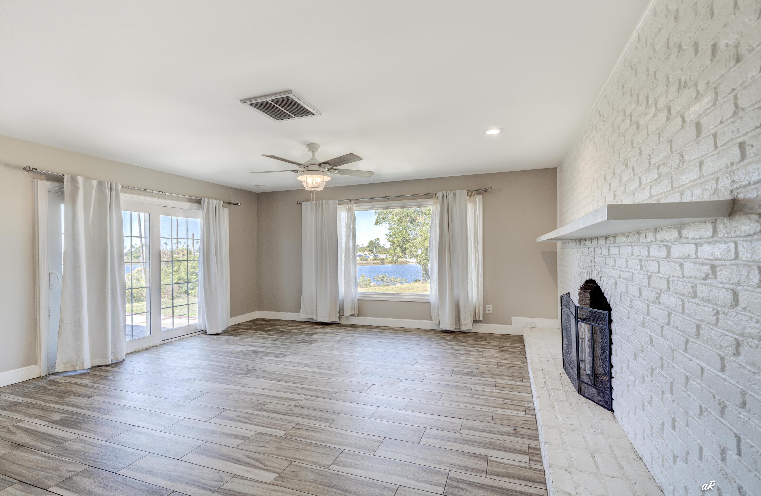 CALLAWAY SHORES UNIT 1 - Residential