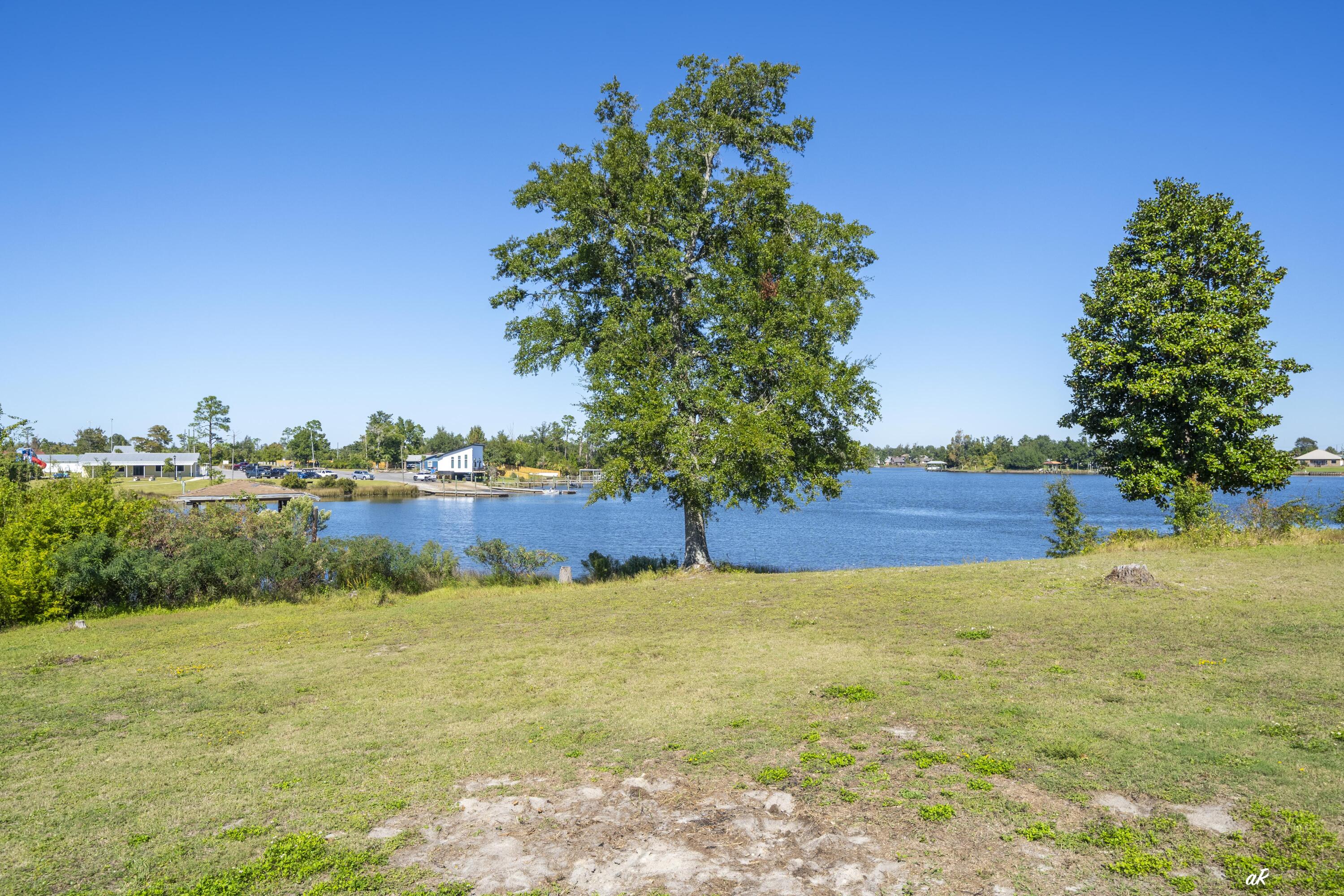 CALLAWAY SHORES UNIT 1 - Residential