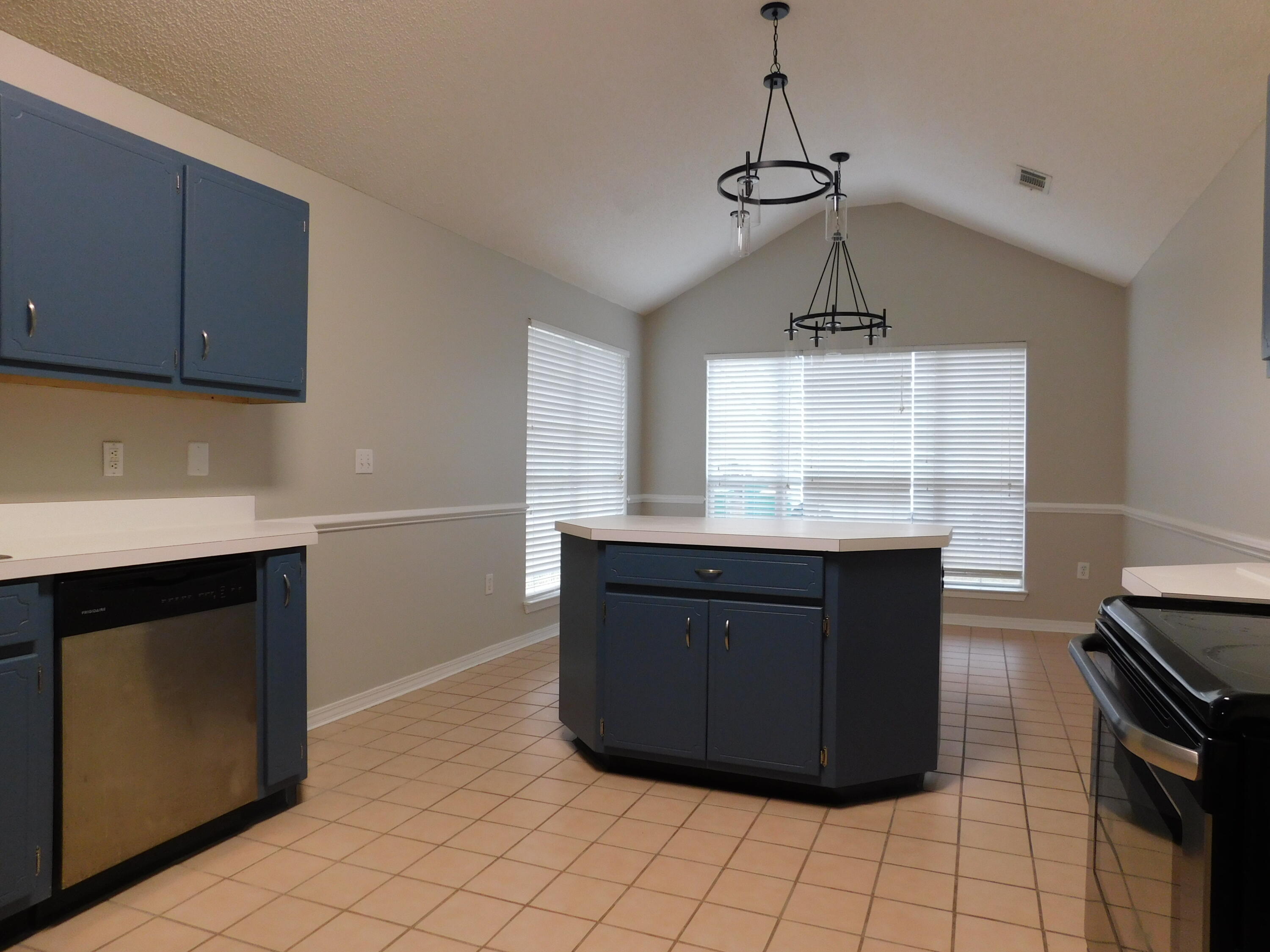 SANDY RIDGE ESTATES - Residential