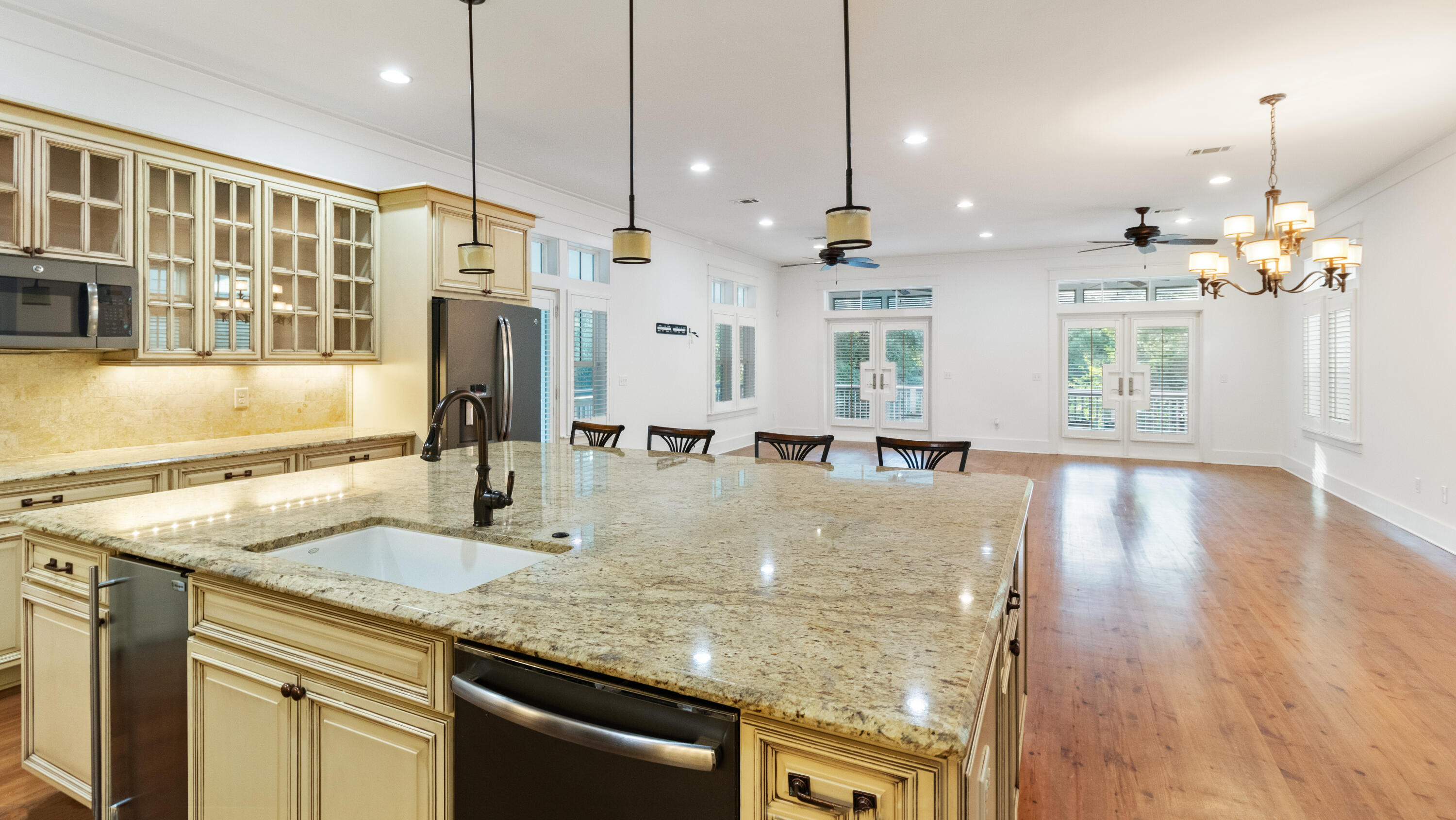 FOREST LAKES - Residential