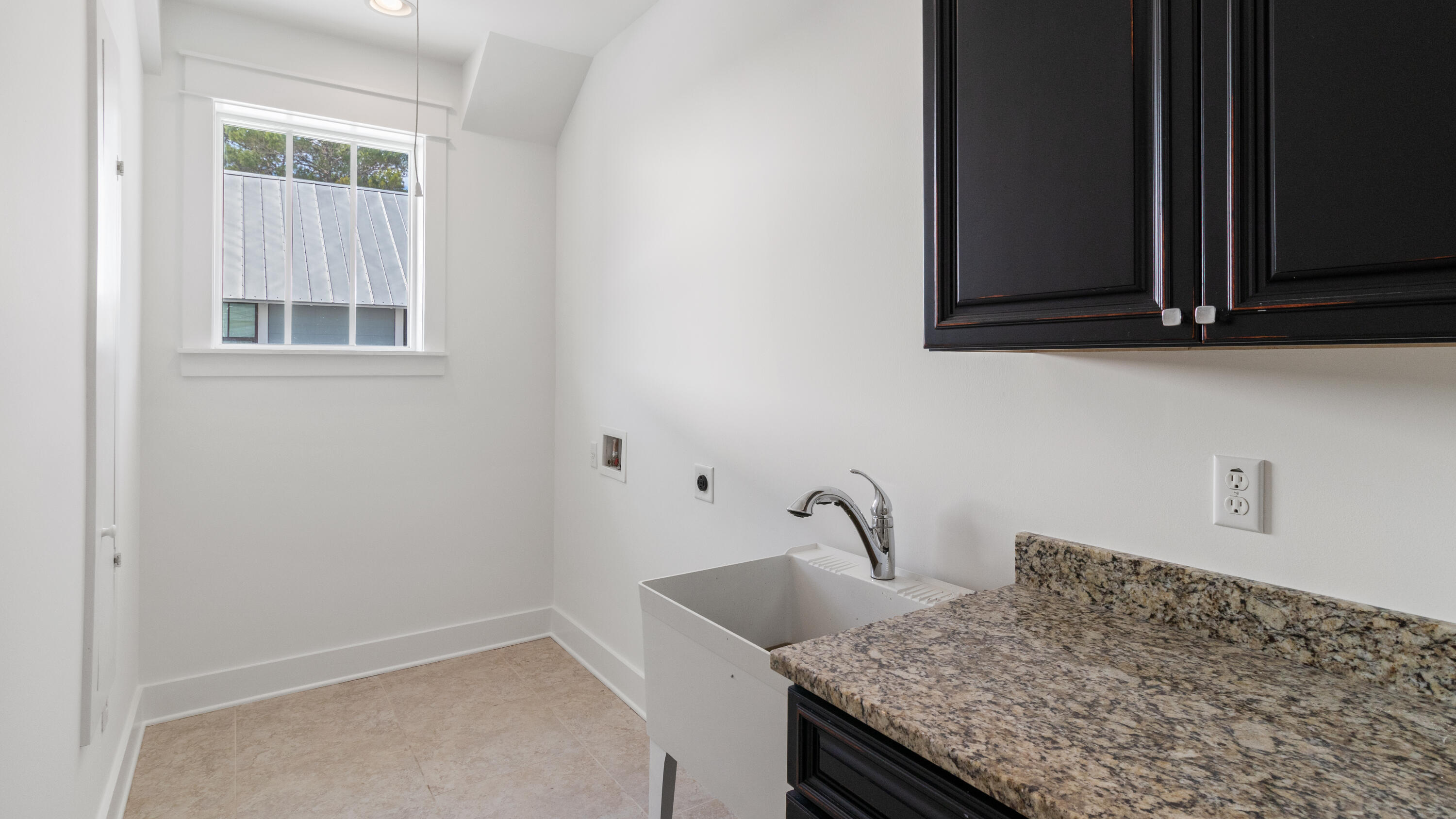 FOREST LAKES - Residential