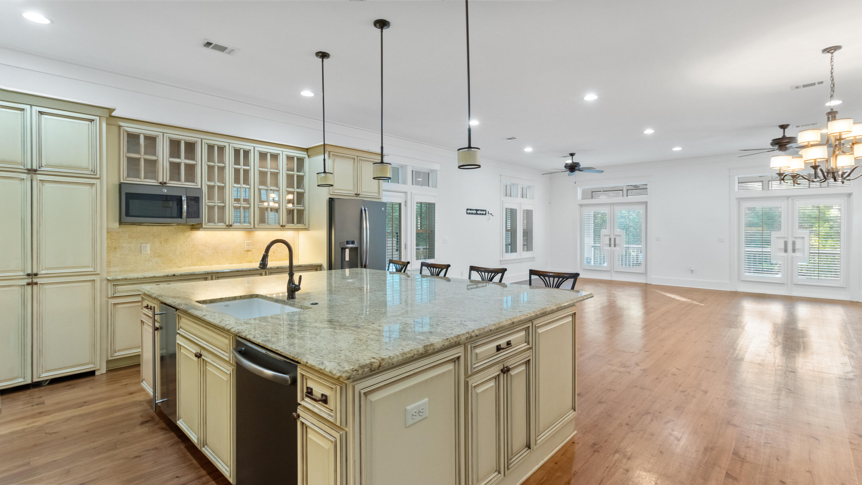 FOREST LAKES - Residential