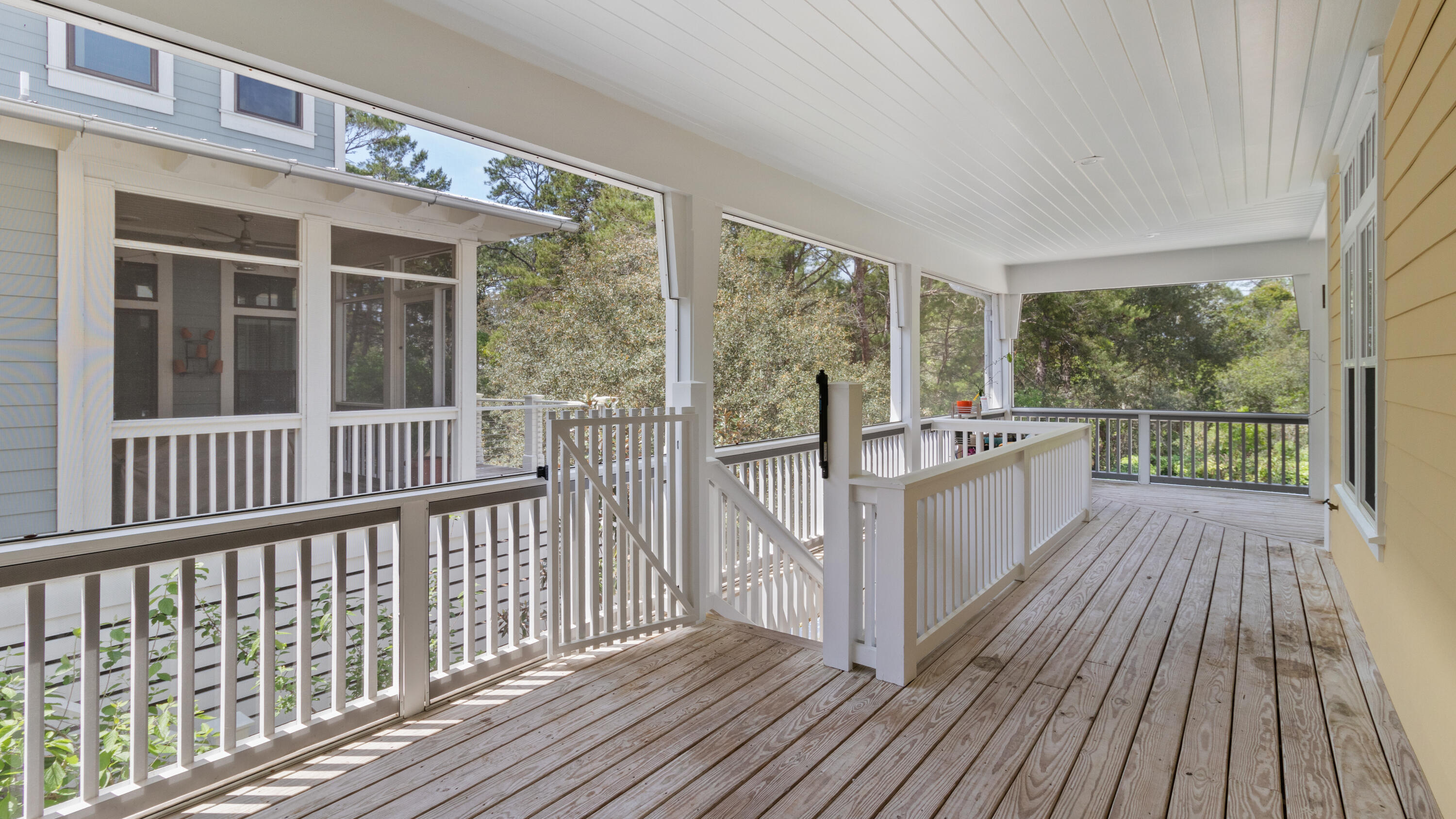 FOREST LAKES - Residential