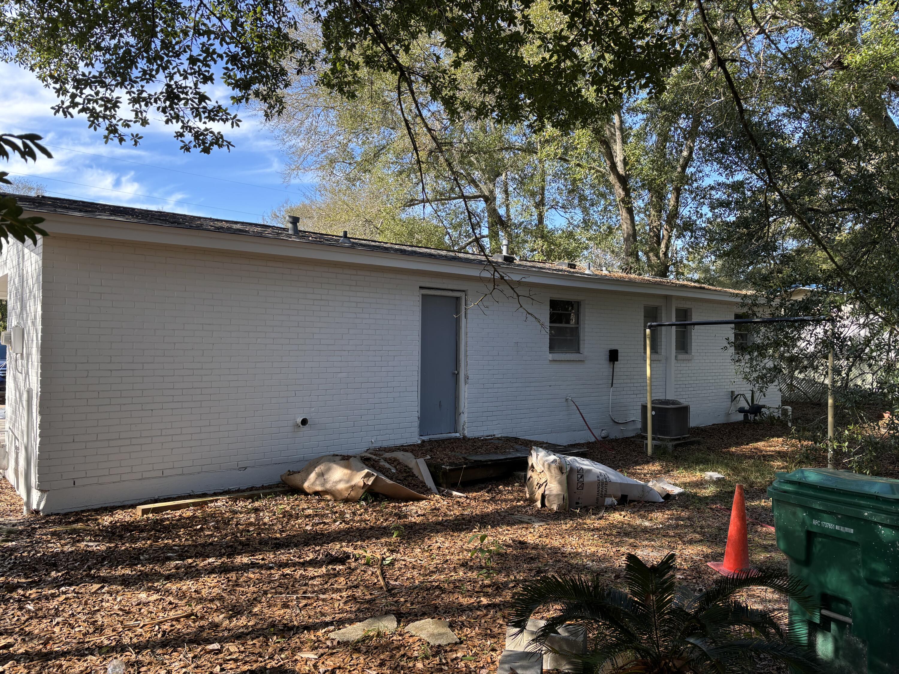 GARNIERS BEACH 7TH - Residential